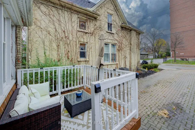 Additional property image - 118 College St