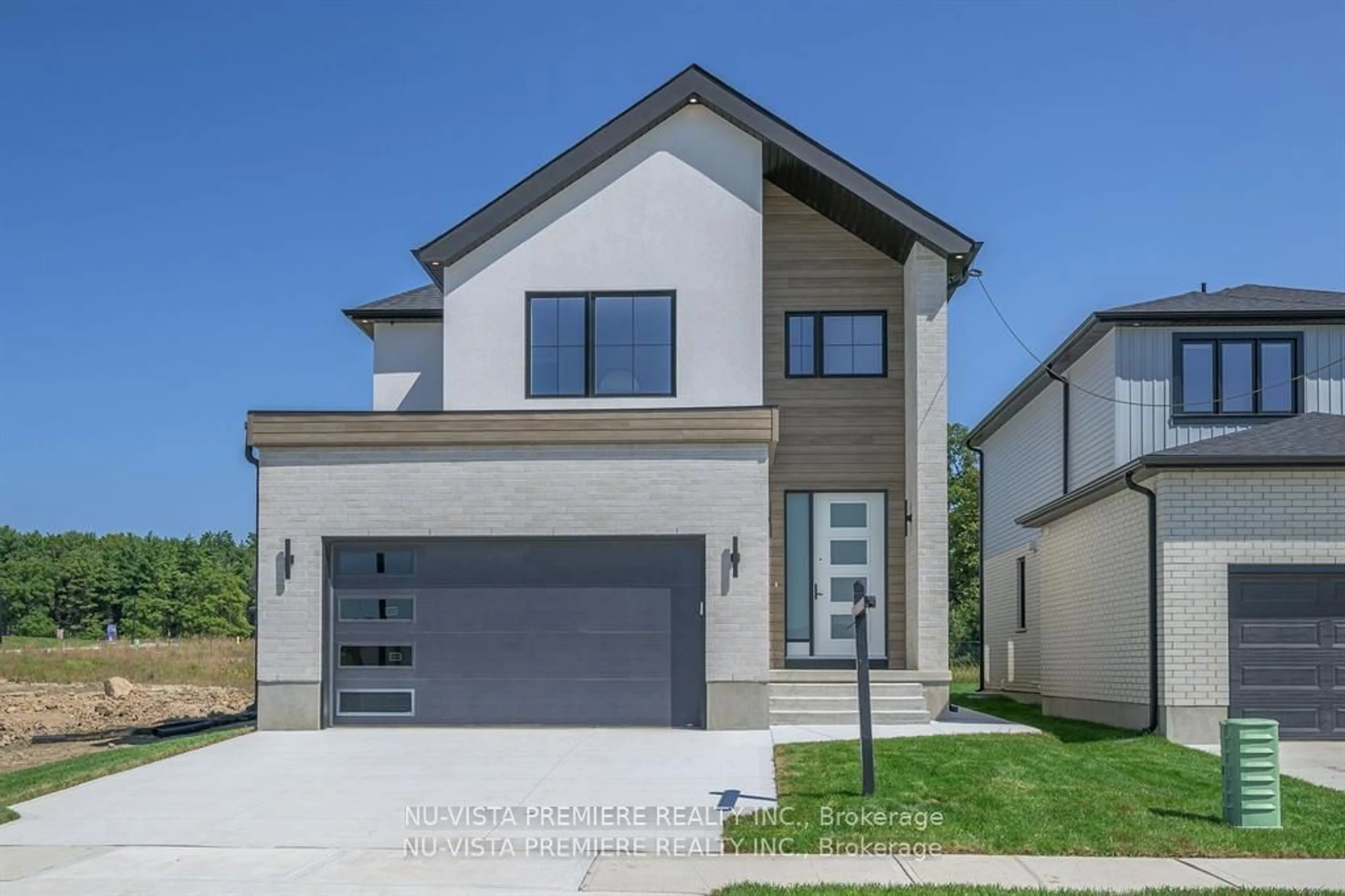 Frontside or backside of a home, the street view for 1181 Honeywood Dr, London Ontario N6M 1C1