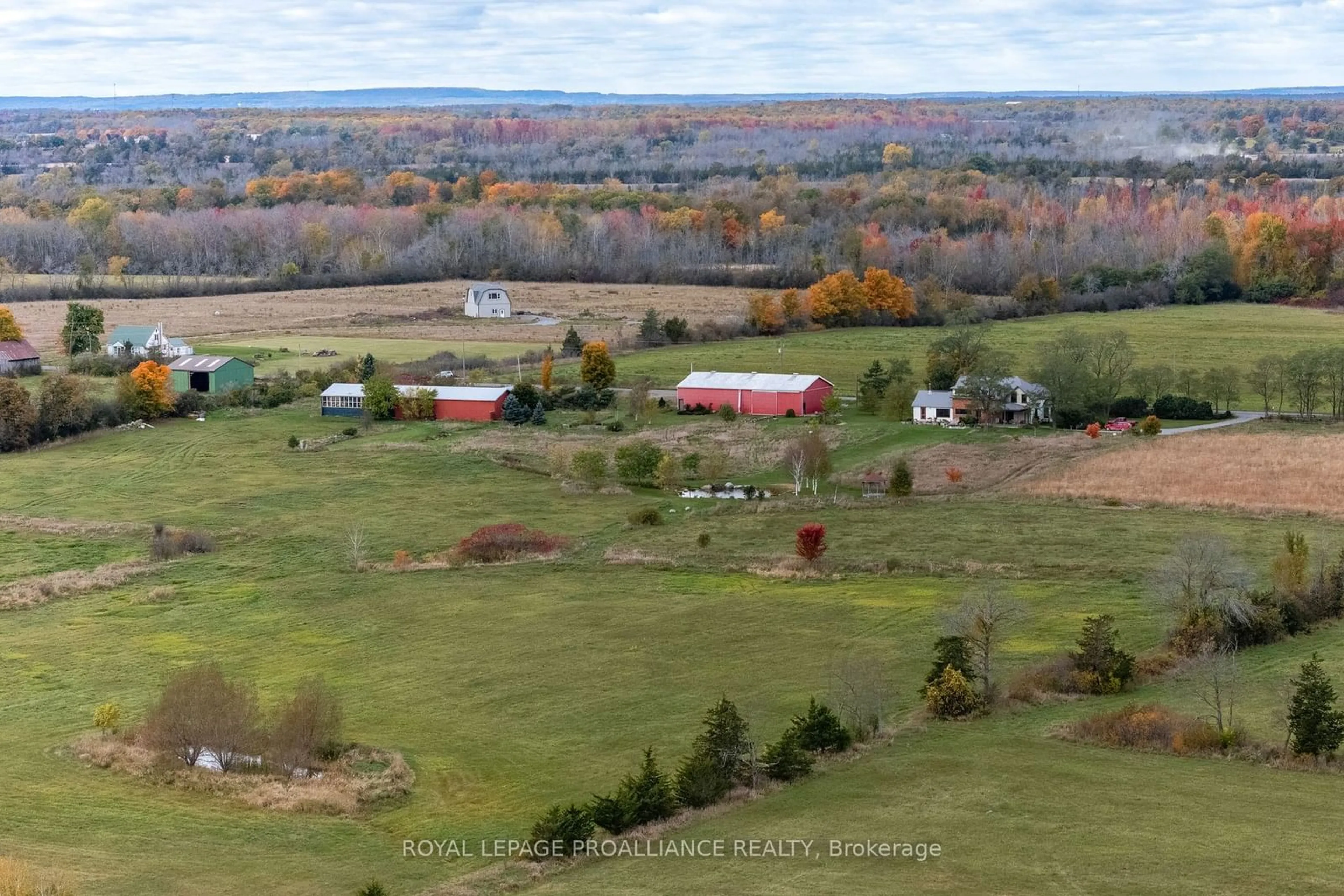 Shed for 591 Christian Rd, Prince Edward County Ontario K0K 3L0