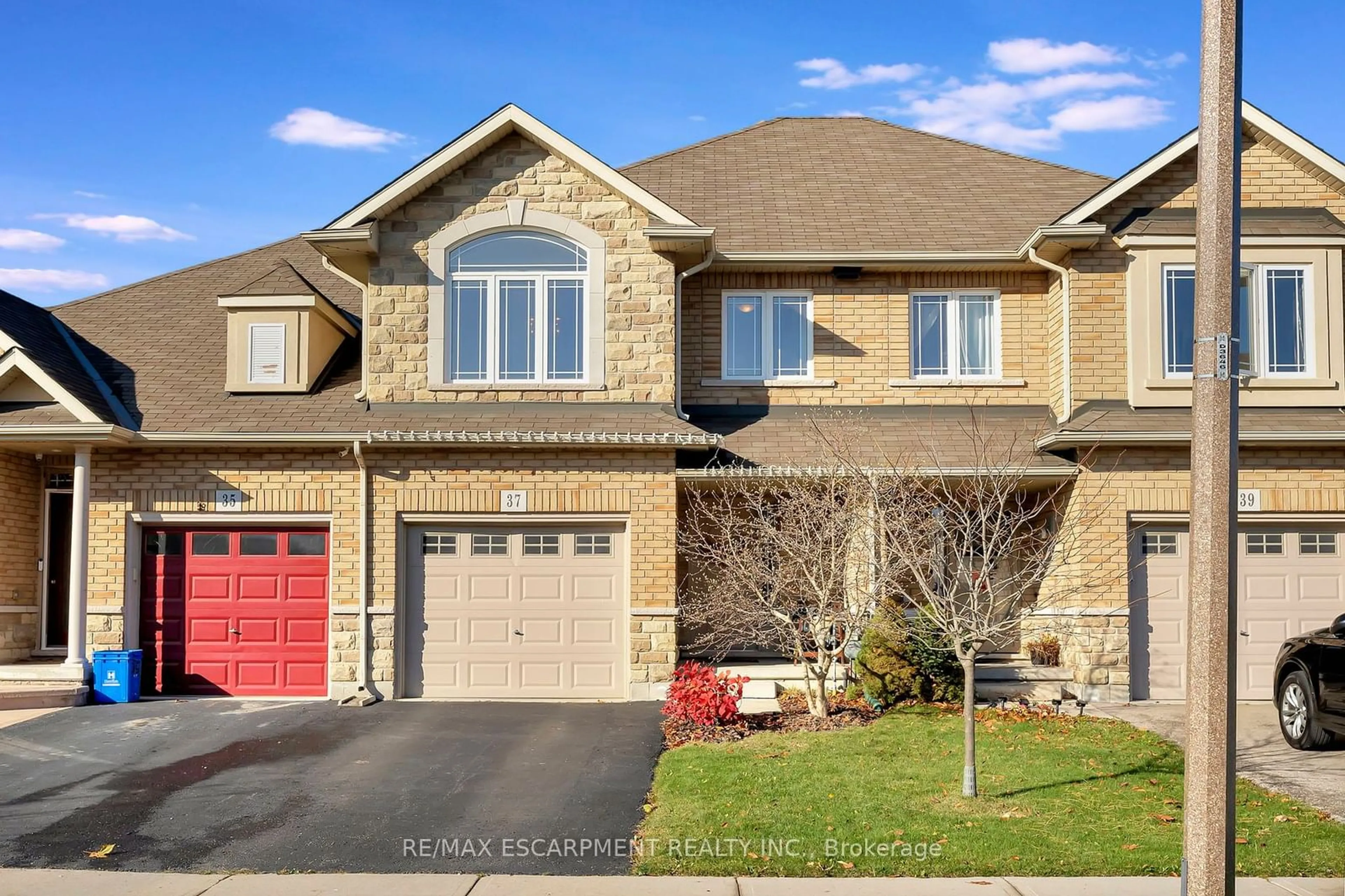 Home with brick exterior material for 37 Celestial Cres, Hamilton Ontario L0R 1P0