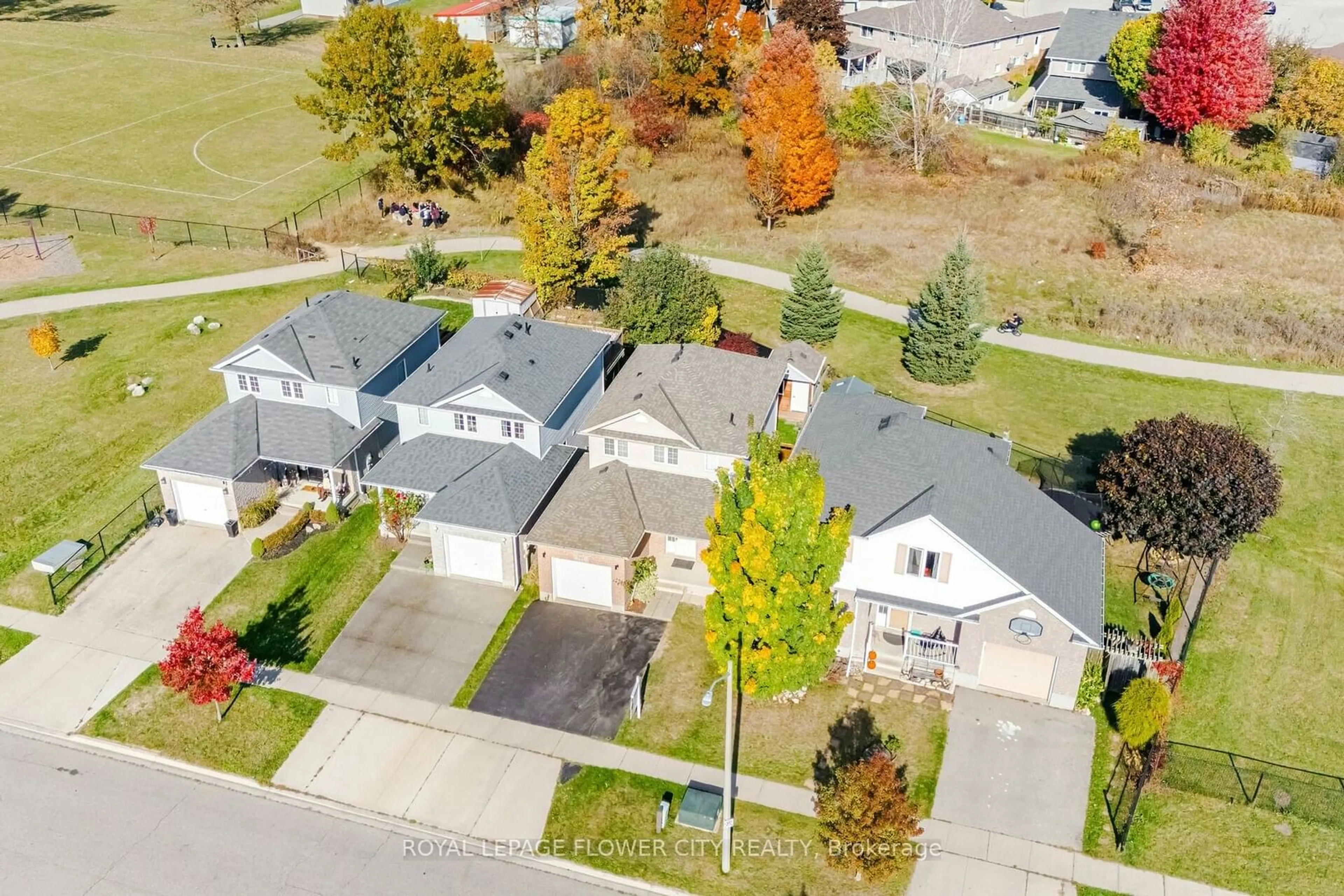 Frontside or backside of a home, the street view for 587 Langlaw Dr, Cambridge Ontario N1P 1H8