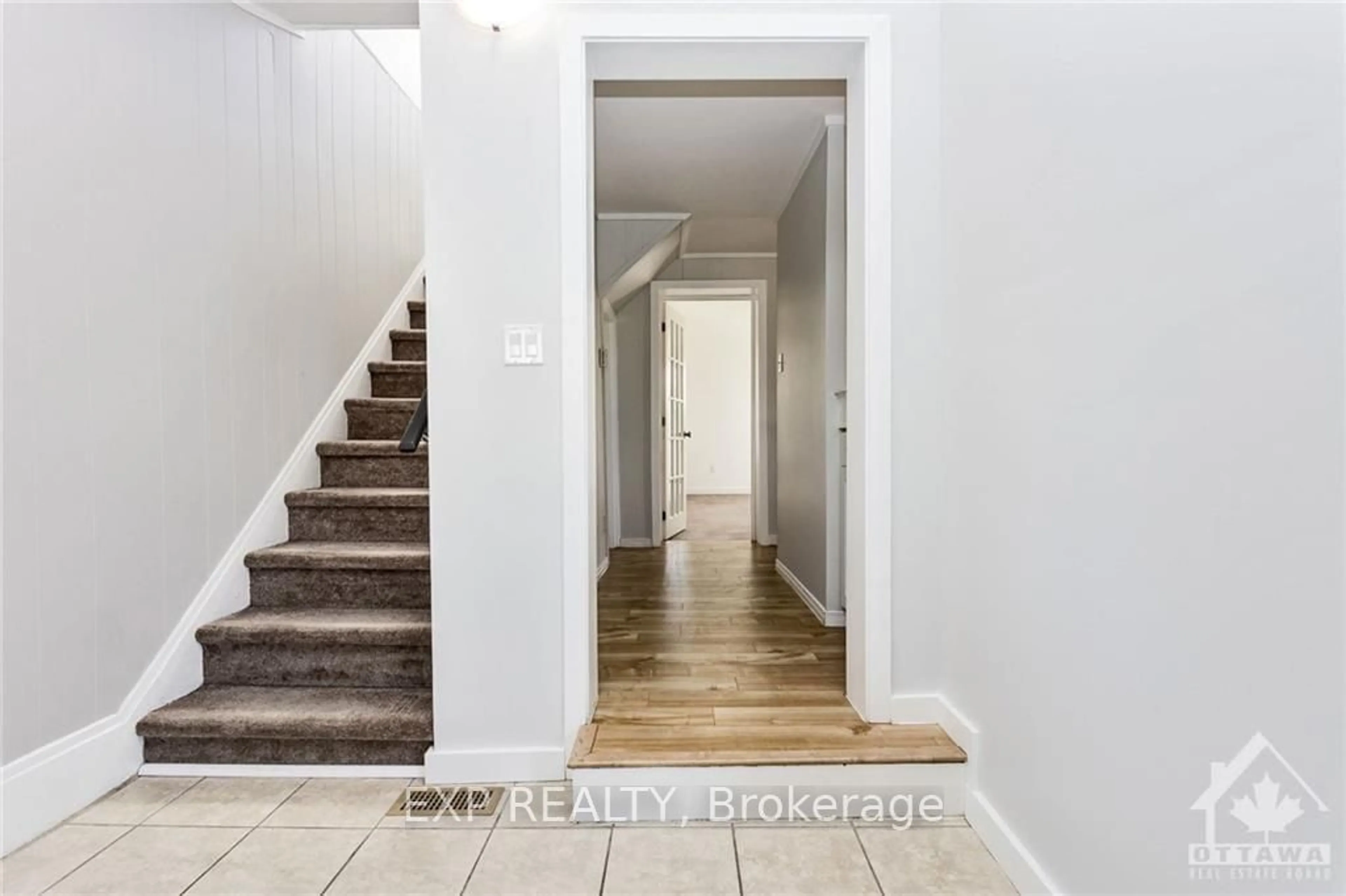 Indoor entryway, wood floors for 78 COLBORNE St, Mississippi Mills Ontario K0A 1A0