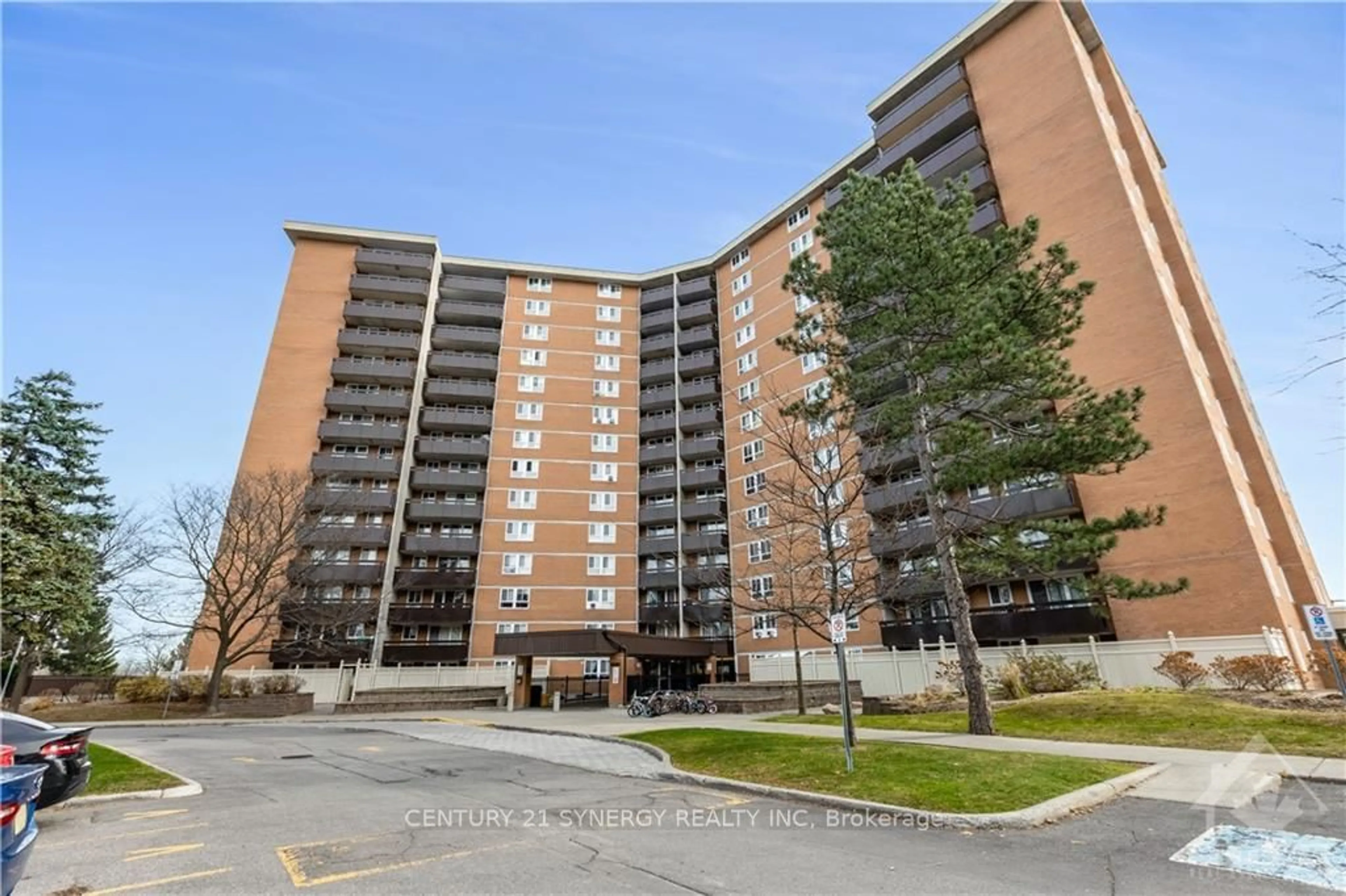 A pic from exterior of the house or condo, the front or back of building for 2020 JASMINE Cres #507, Beacon Hill North - South and Area Ontario K1J 8K5