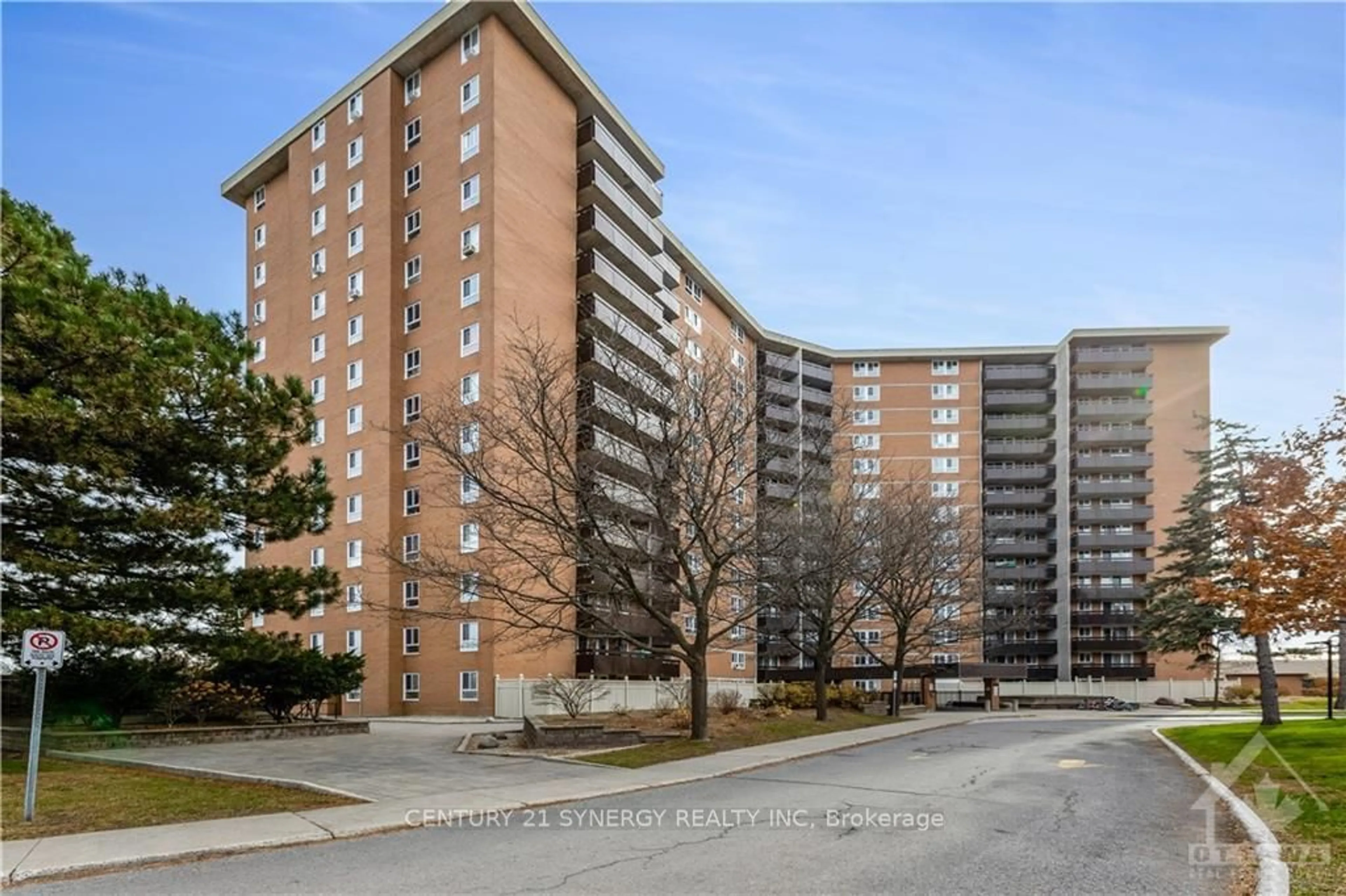 A pic from exterior of the house or condo, the front or back of building for 2020 JASMINE Cres #507, Beacon Hill North - South and Area Ontario K1J 8K5