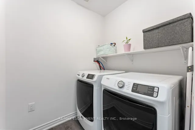 Additional property image - 61 Soho St Unit 84