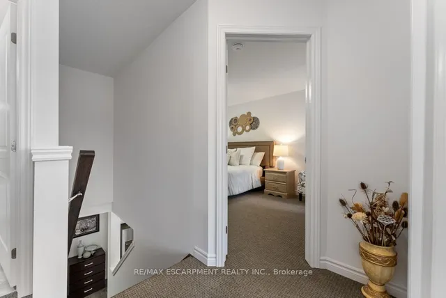 Additional property image - 61 Soho St Unit 84