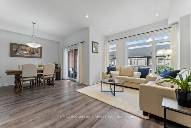 Additional property image - 61 Soho St Unit 84