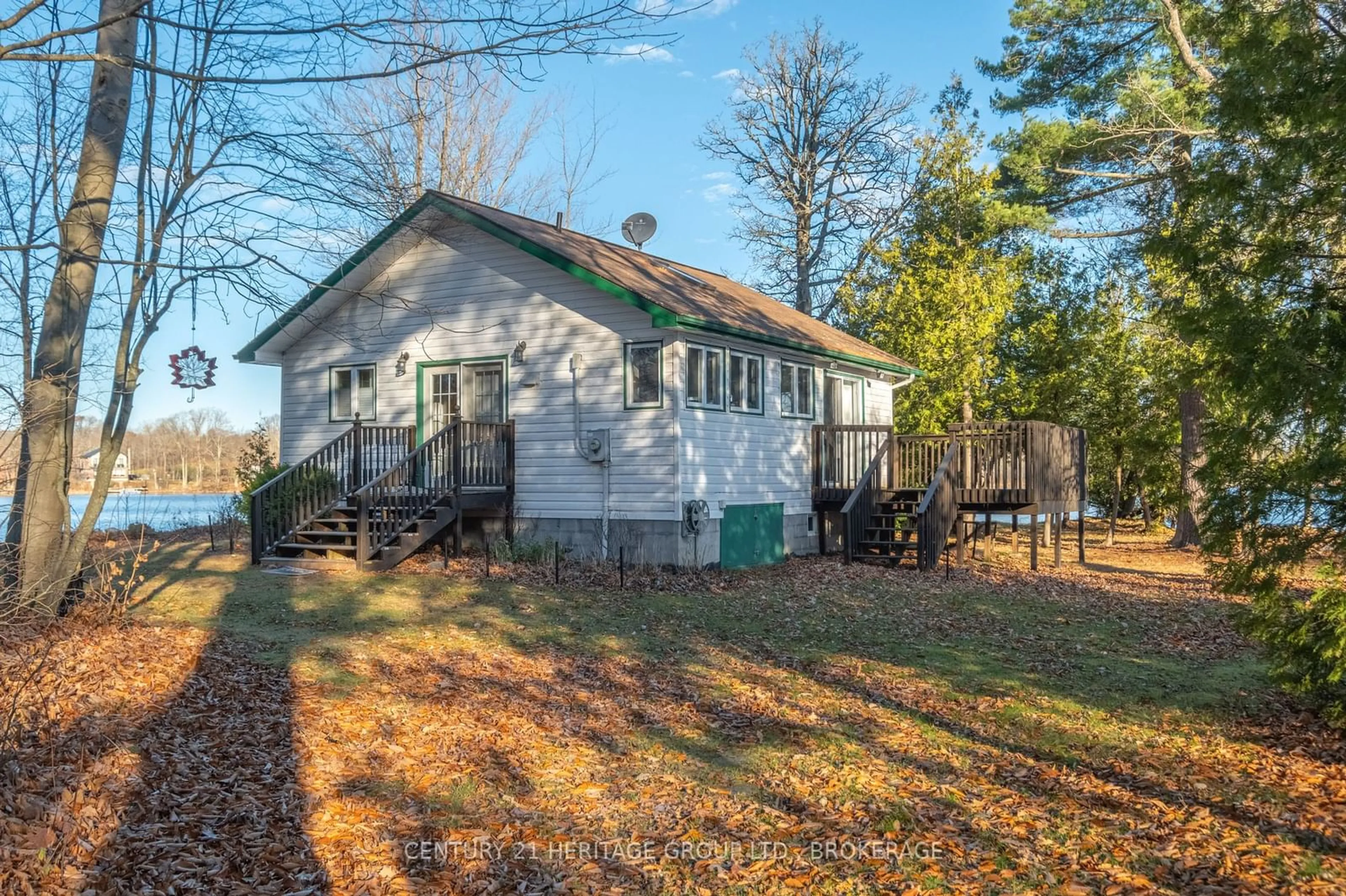 Frontside or backside of a home, cottage for 3082 Ernie Lane, South Frontenac Ontario K0H 1H0