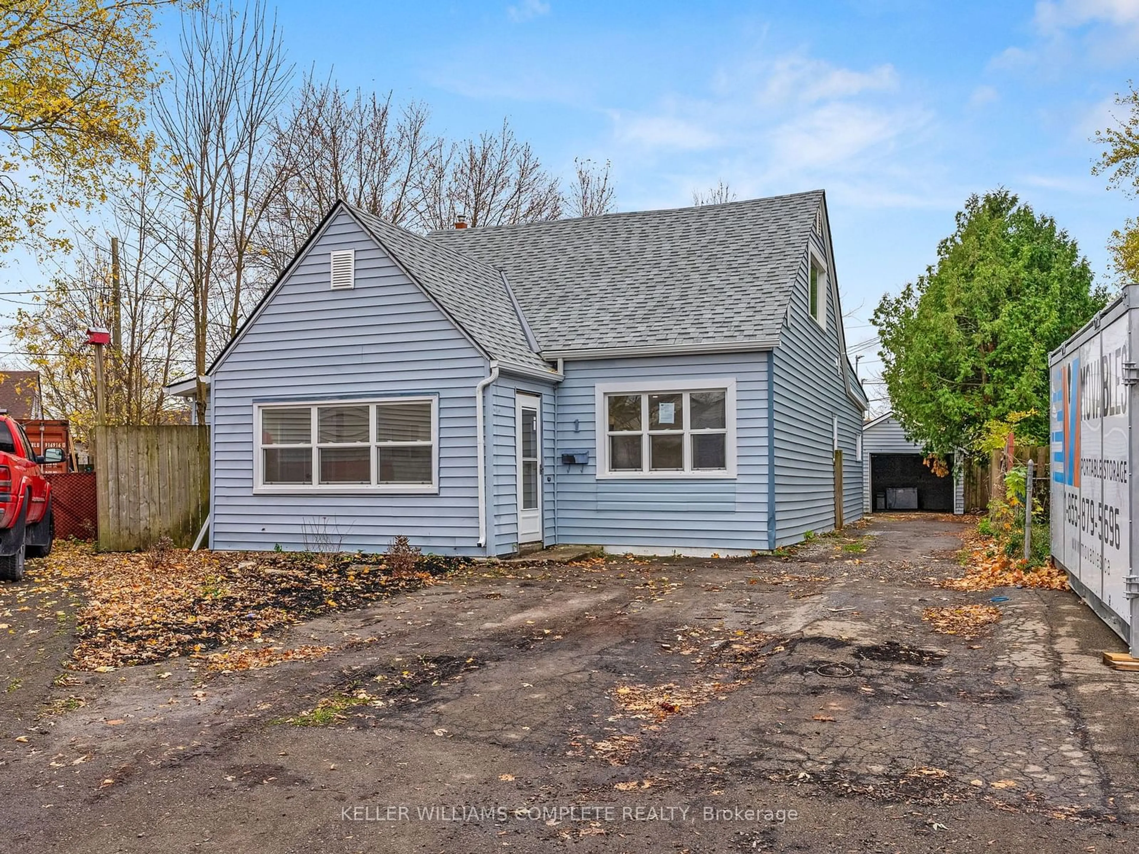 Frontside or backside of a home, cottage for 1 Exeter Ave, Welland Ontario L3B 4X9