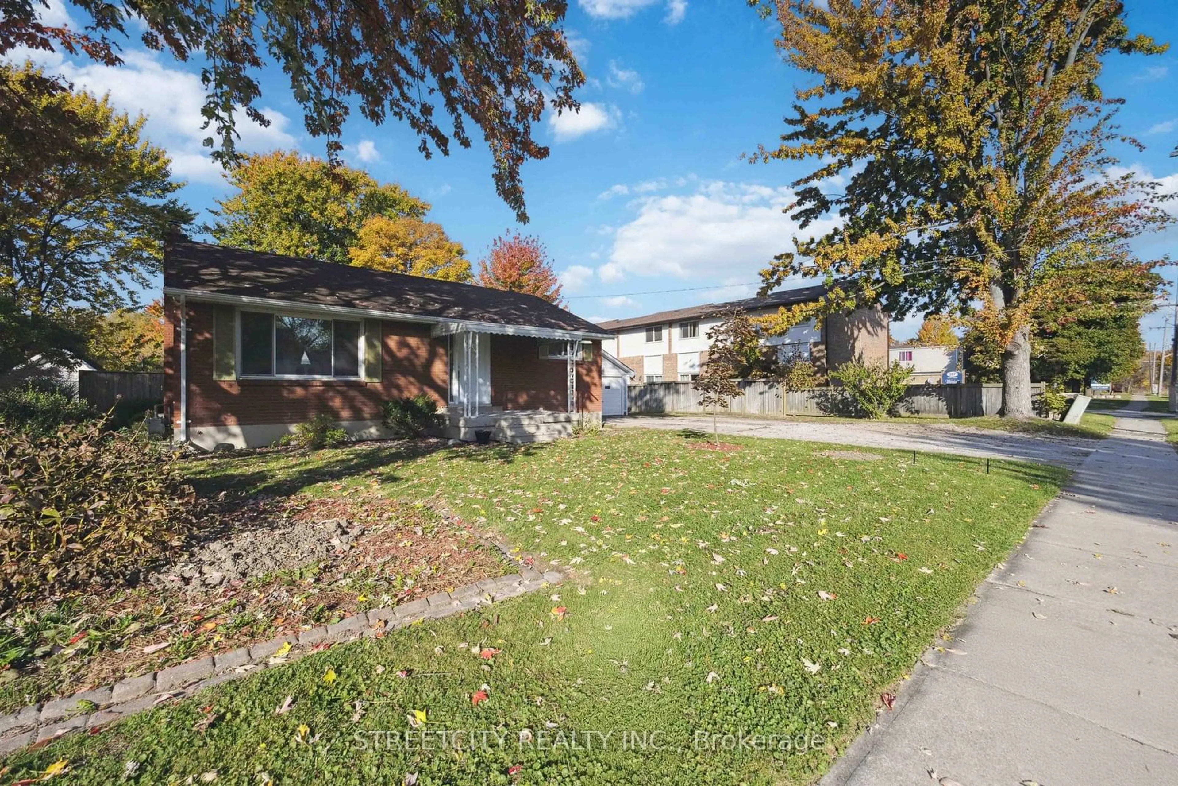 A pic from exterior of the house or condo, the fenced backyard for 359 Murray St, St. Clair Ontario N0N 1G0