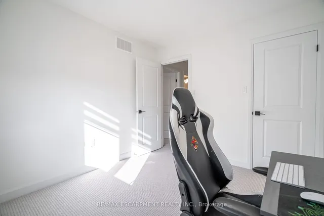 Additional property image - 33 Southam Lane