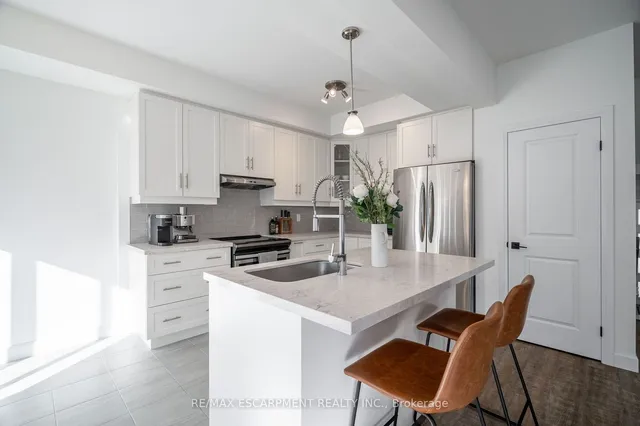 Additional property image - 33 Southam Lane