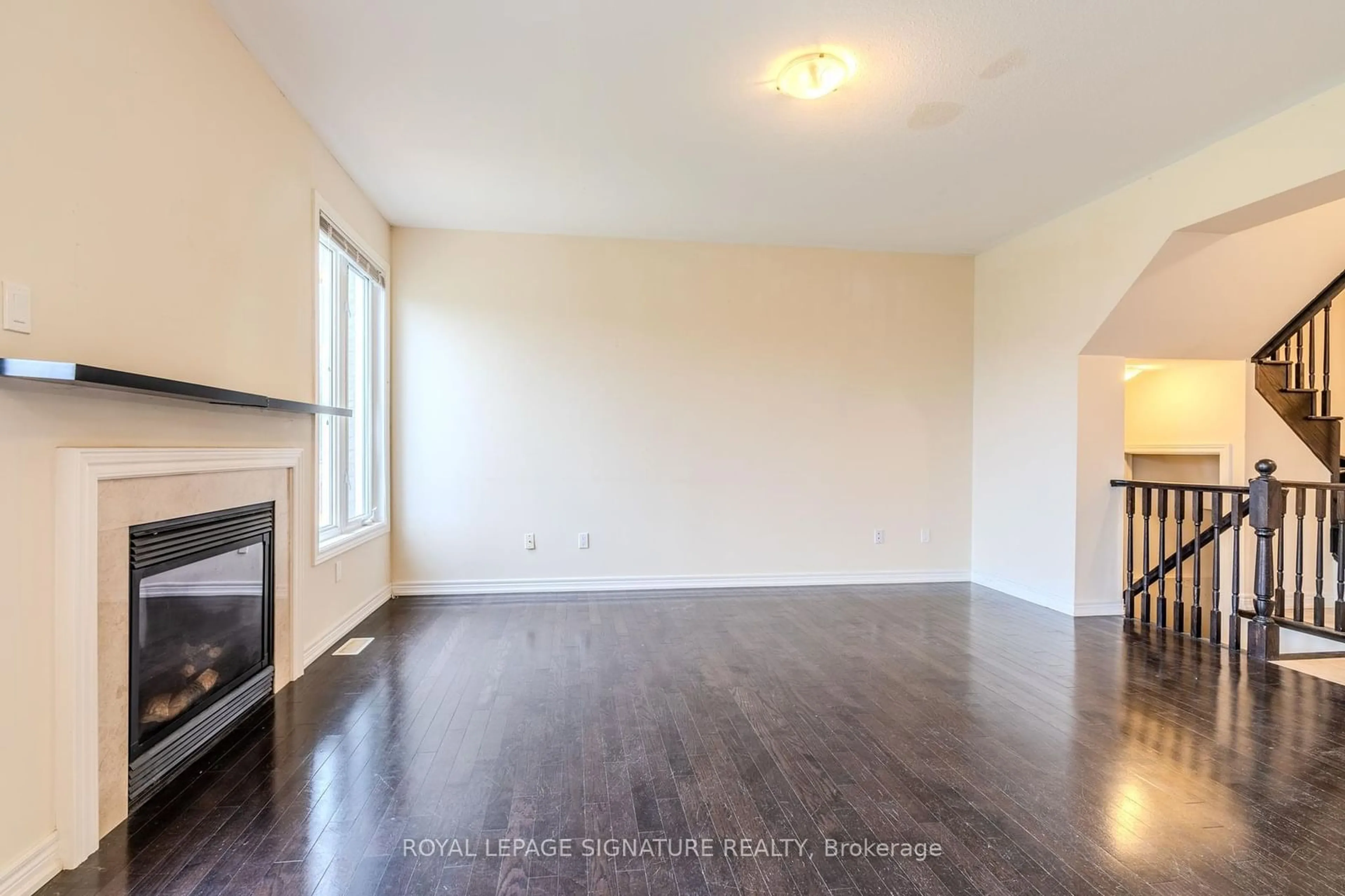 A pic of a room, wood floors for 6366 Dilalla Cres, Niagara Falls Ontario L2H 0C9