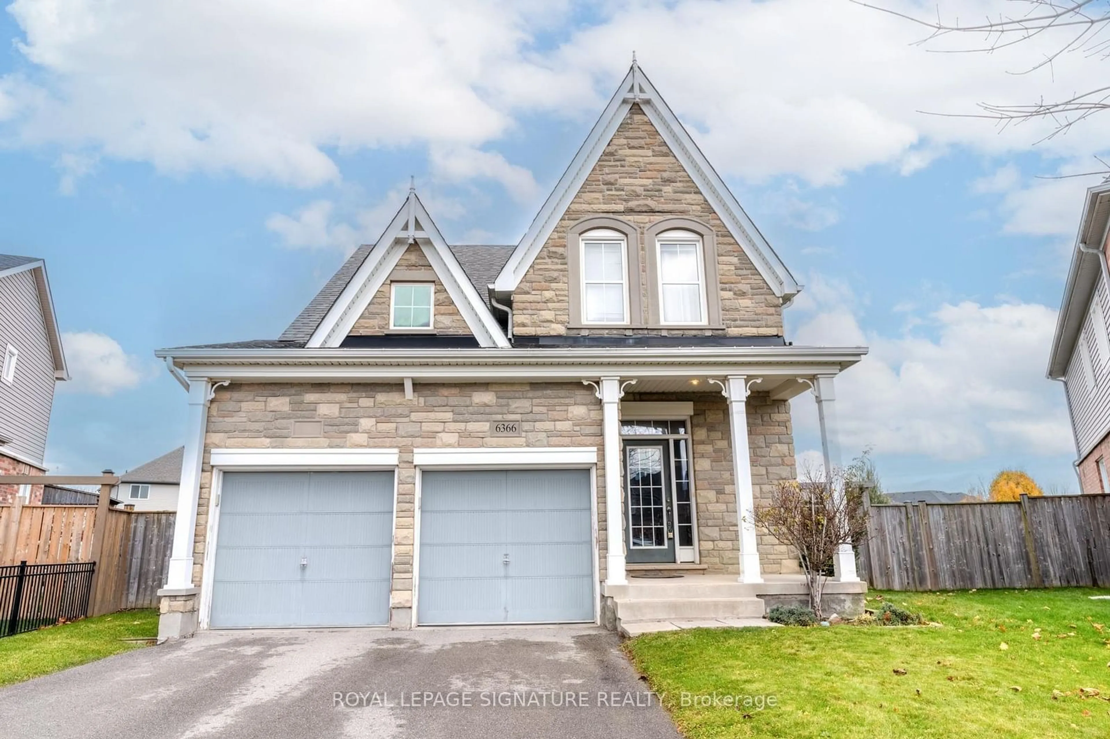 Frontside or backside of a home, cottage for 6366 Dilalla Cres, Niagara Falls Ontario L2H 0C9