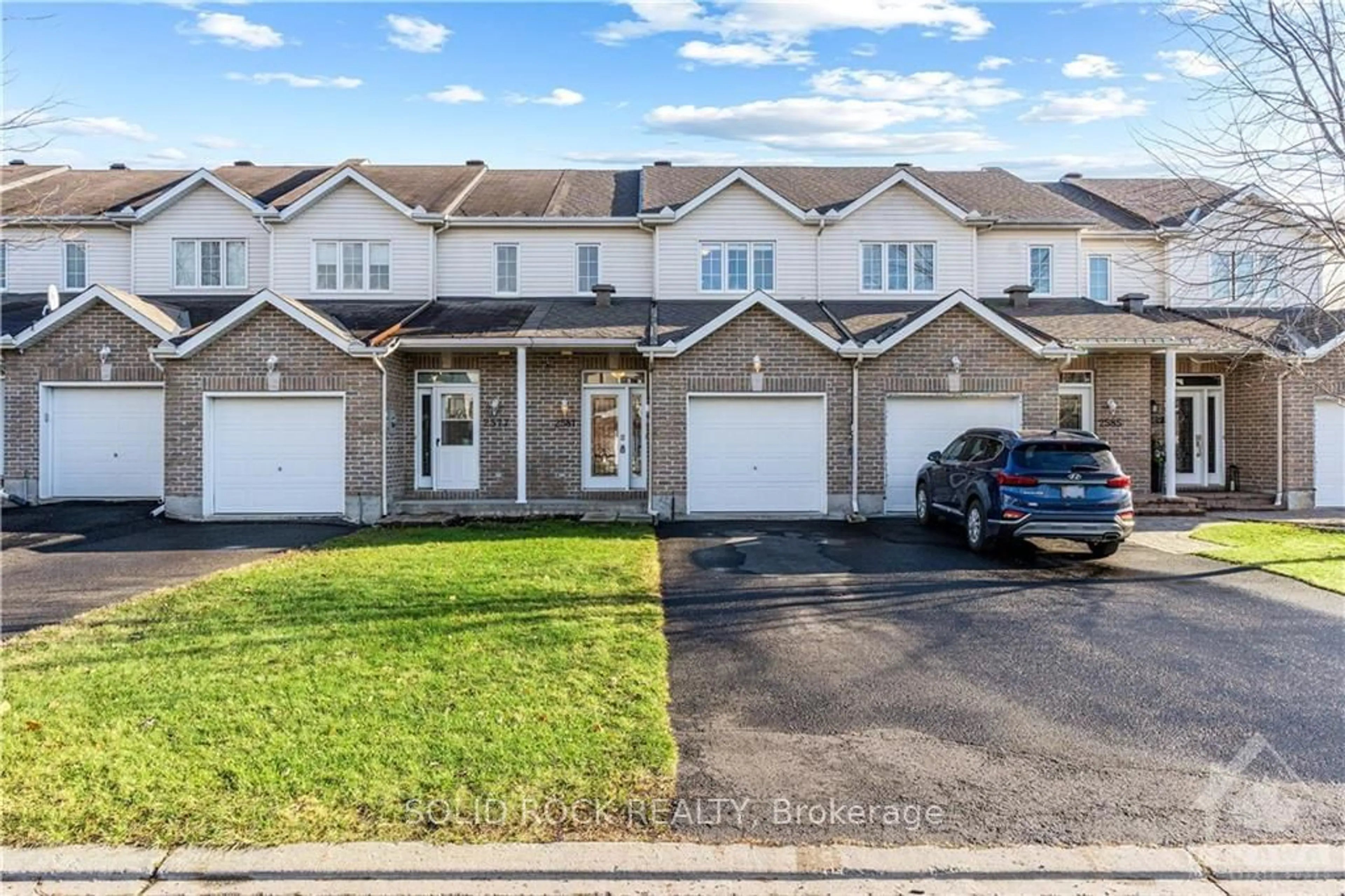 A pic from exterior of the house or condo, the street view for 2581 RAYMOND St, Clarence-Rockland Ontario K4K 0B6