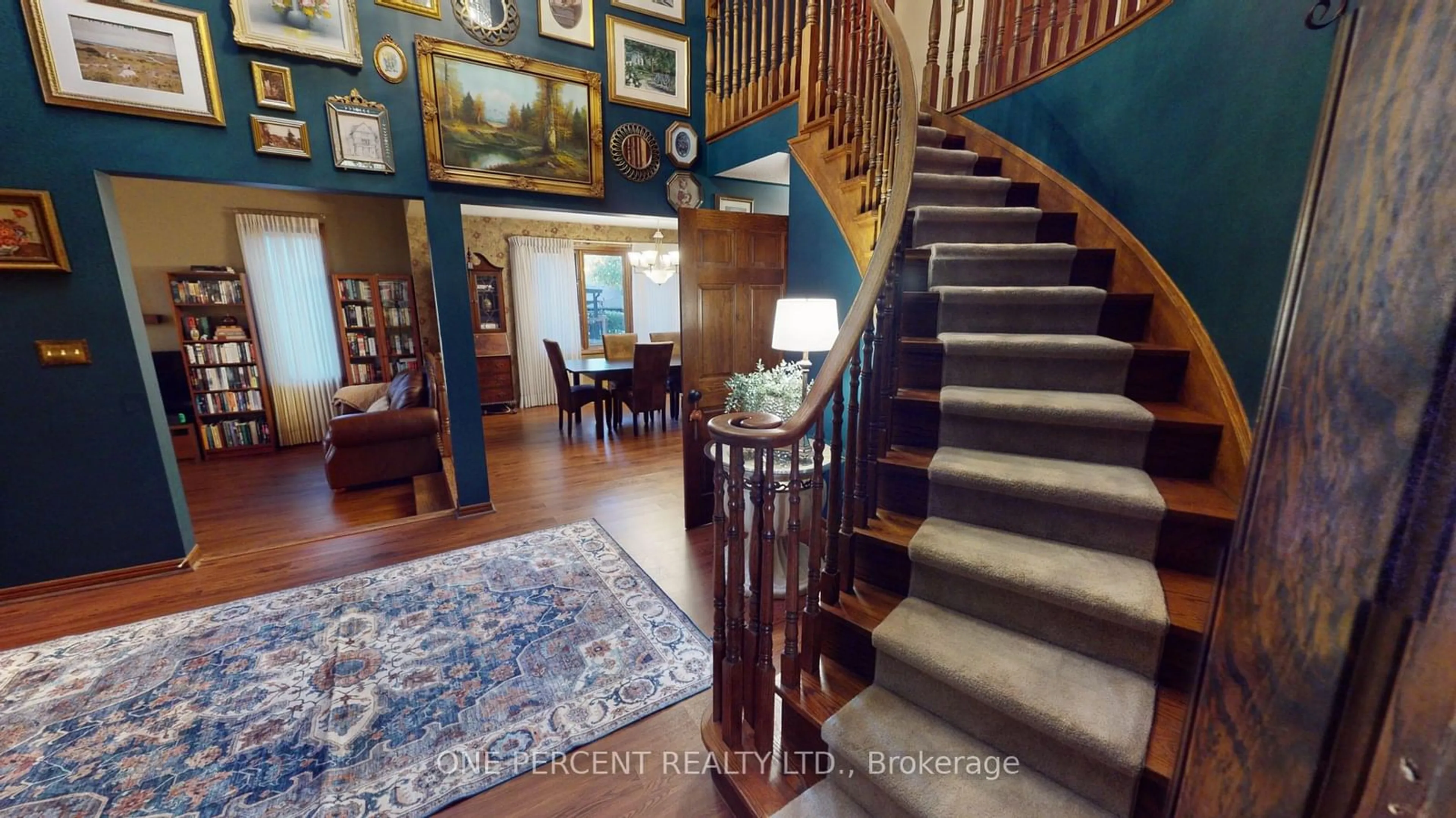 Indoor foyer, wood floors for 7885 Beaverdams Rd, Niagara Falls Ontario L2H 1R6