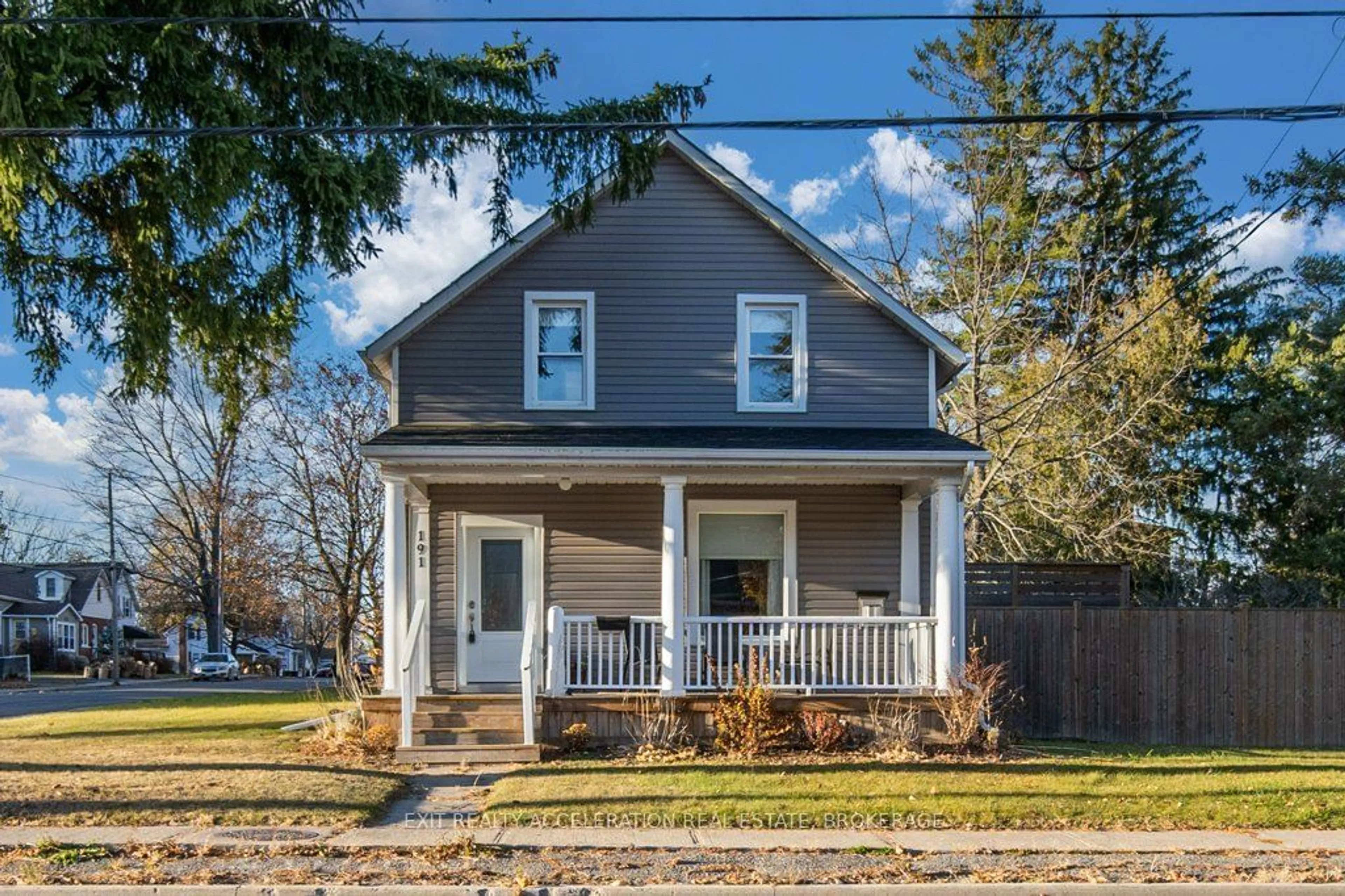 Frontside or backside of a home, cottage for 191 Bridge St, Greater Napanee Ontario K7R 2E3