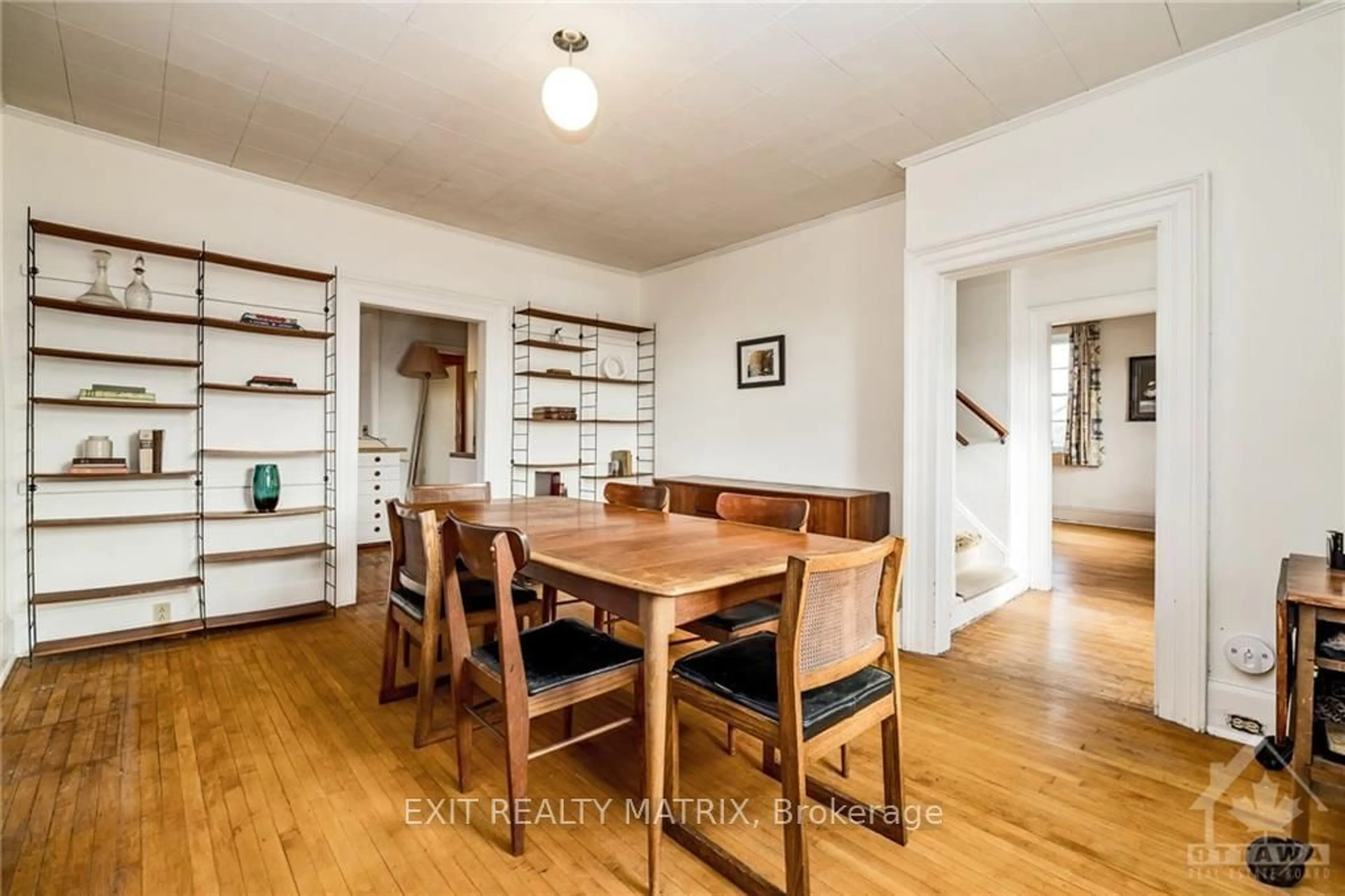 Dining room, wood floors for 25 HIGH St, Carleton Place Ontario K7C 1W1