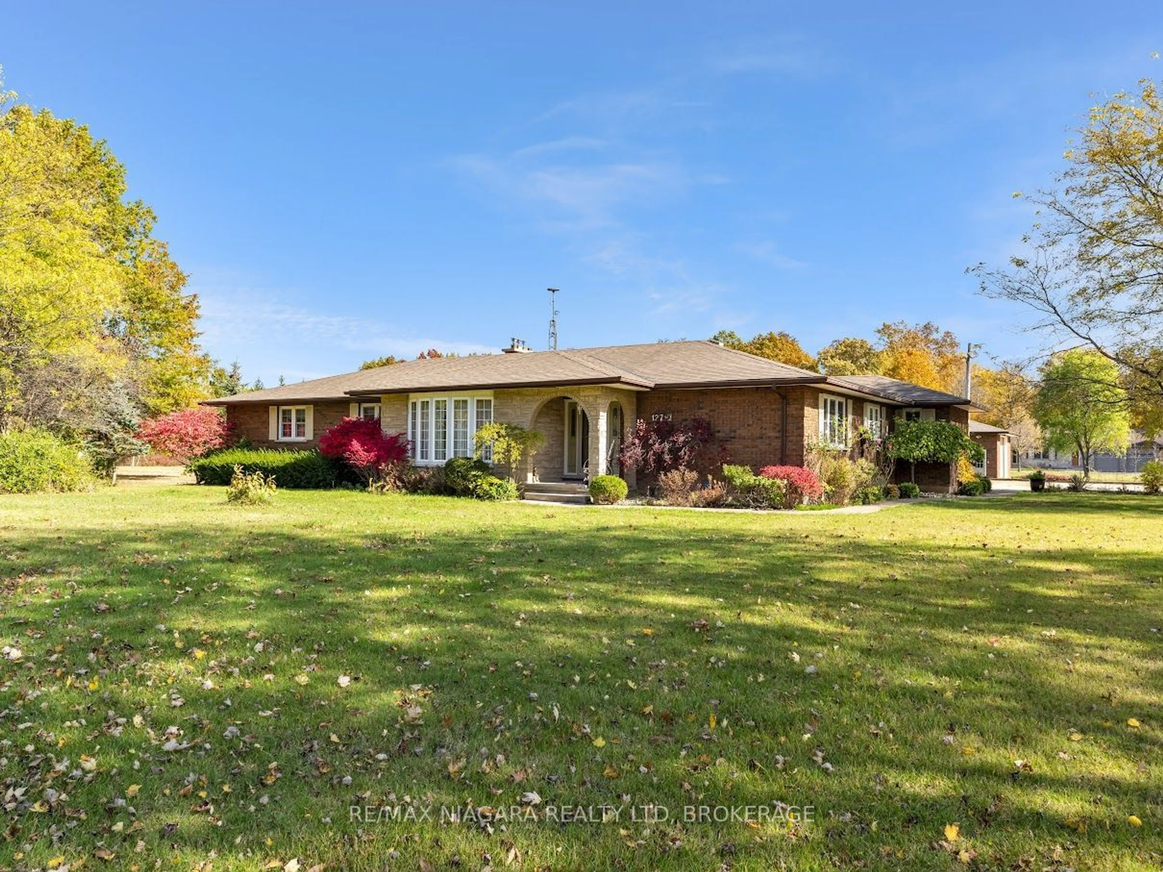 Frontside or backside of a home, cottage for 12710 McKenney Rd, Niagara Falls Ontario L3B 5N4