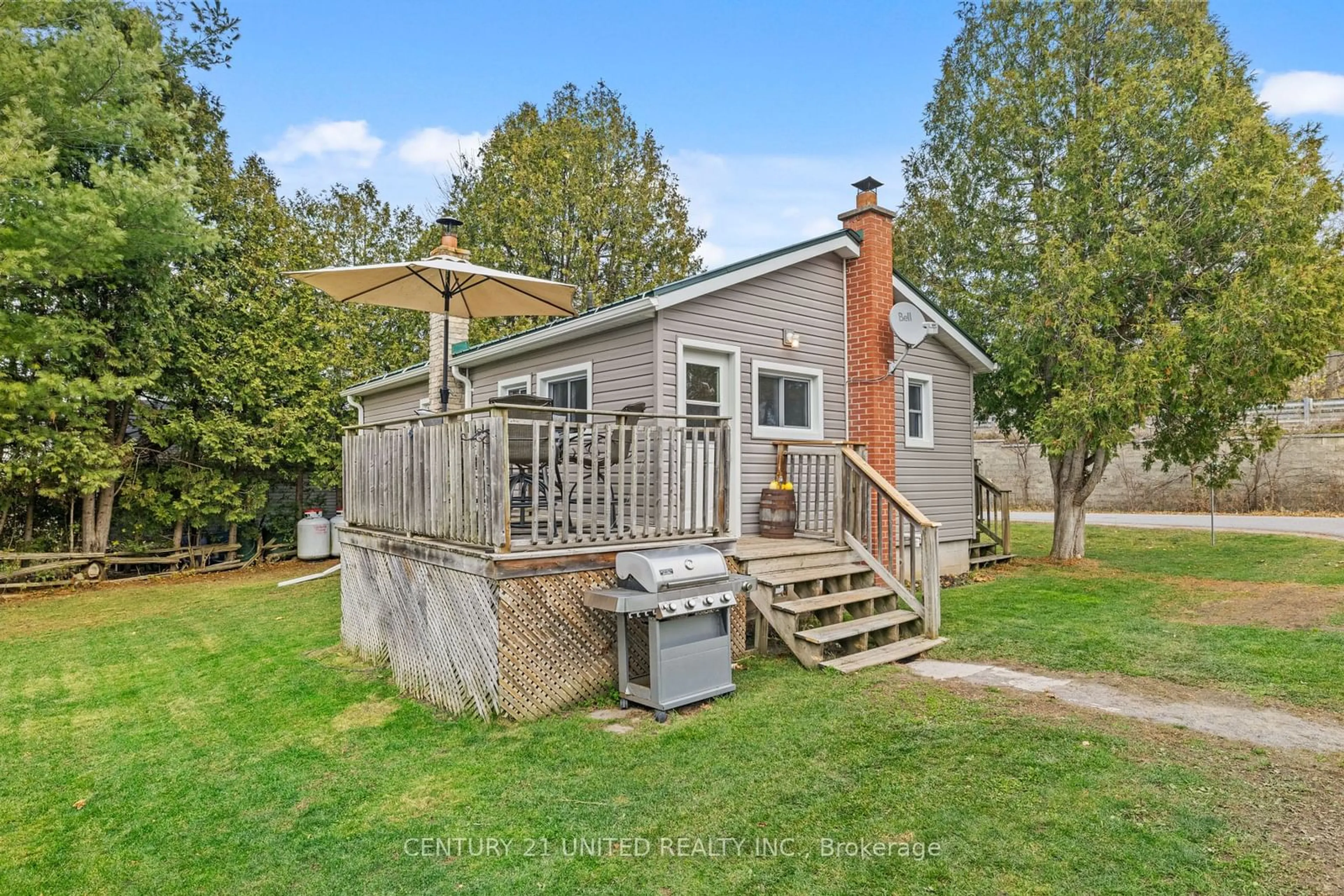 Frontside or backside of a home, cottage for 2046 Yale Rd, Douro-Dummer Ontario K0L 2H0