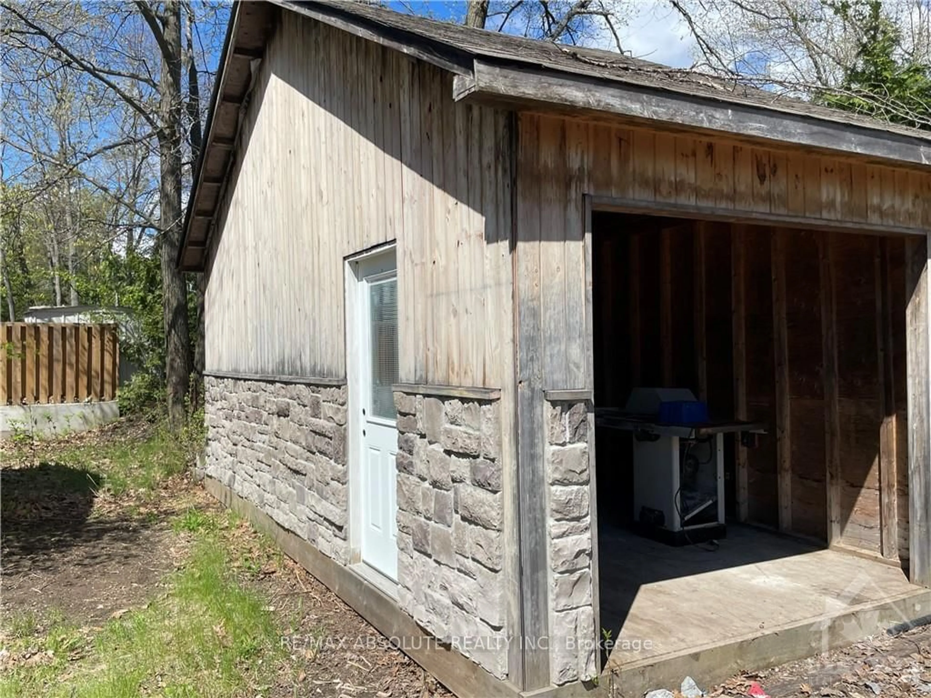 Shed for 755 BAYVIEW Dr, Constance Bay - Dunrobin - Kilmaurs - Woodlawn Ontario K0A 3M0