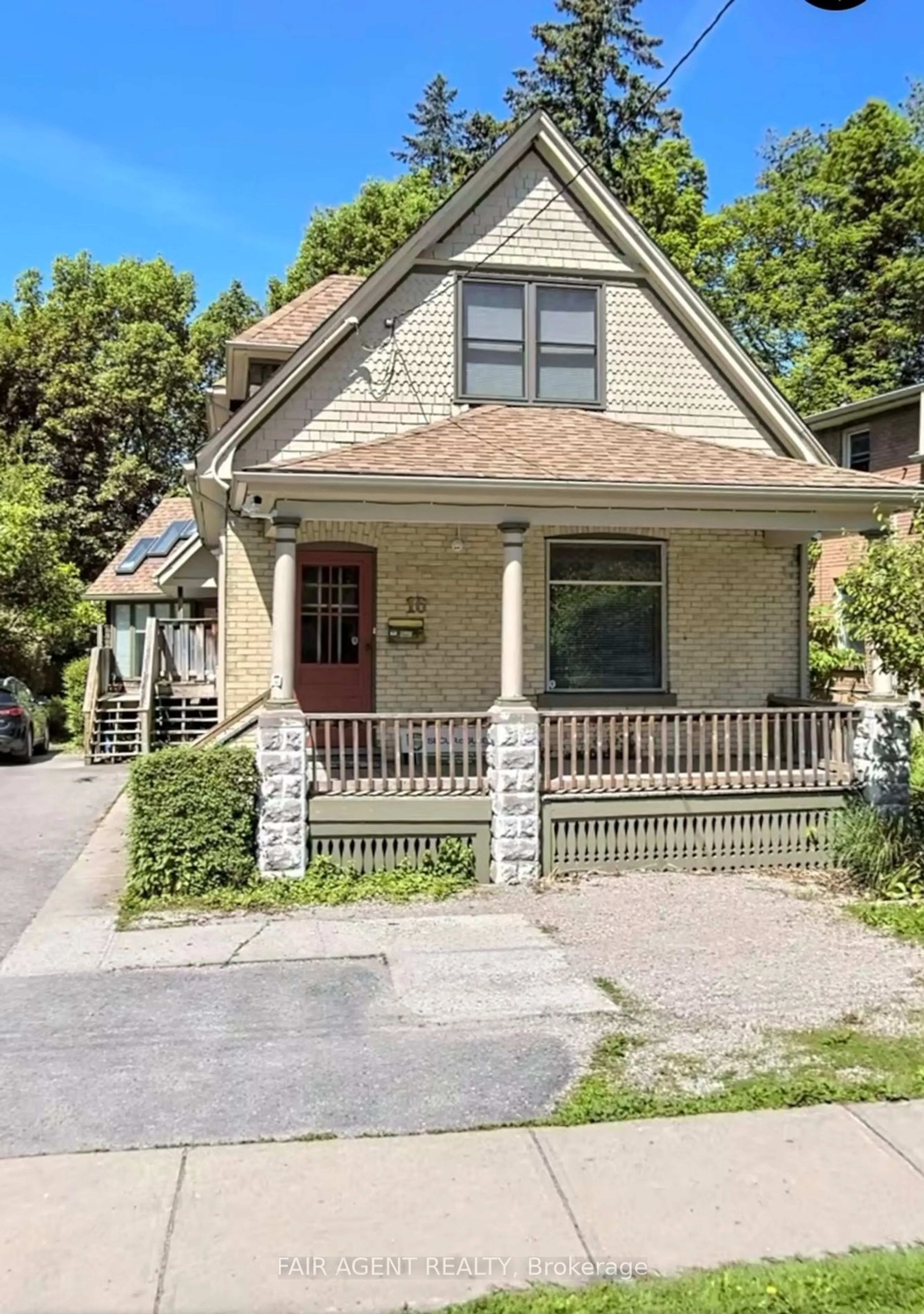 Frontside or backside of a home, cottage for 16 WOODWARD Ave, London Ontario N6H 2G7