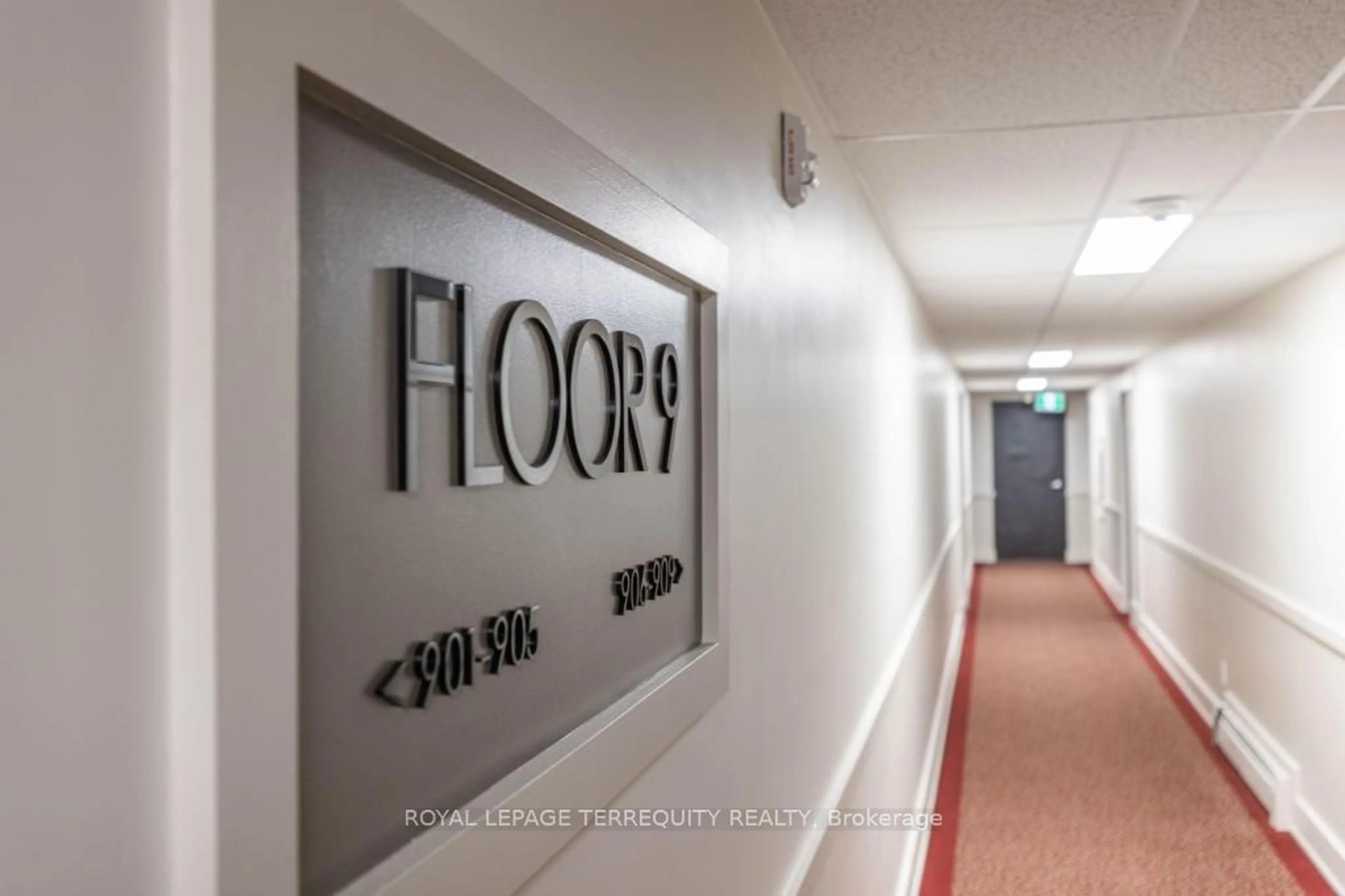 Indoor foyer, unknown floor for 6400 Huggins St #908, Niagara Falls Ontario L2J 3G5