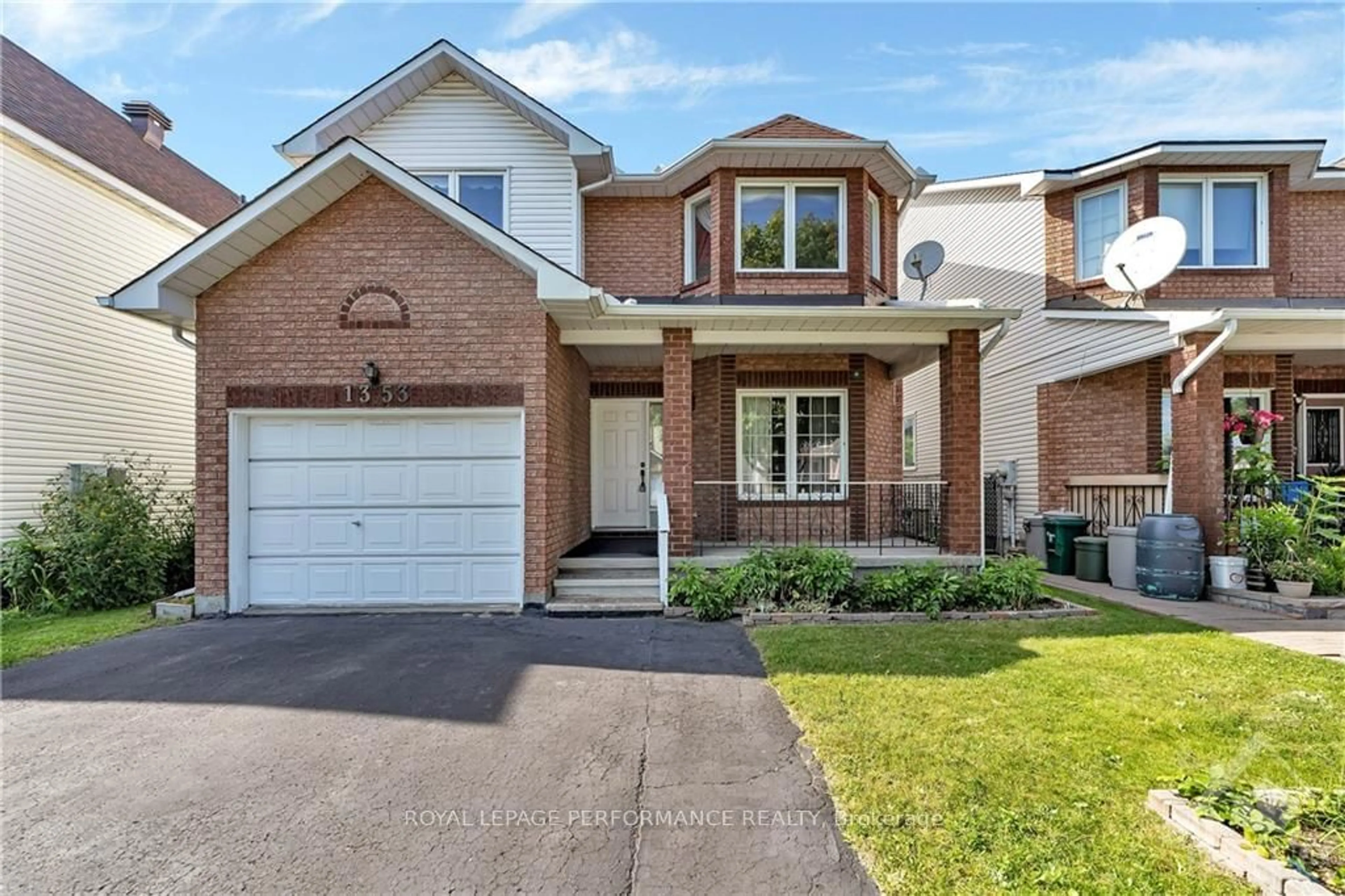 Home with brick exterior material for 1353 PAARDEBURGH Ave, Hunt Club - South Keys and Area Ontario K1V 6V6