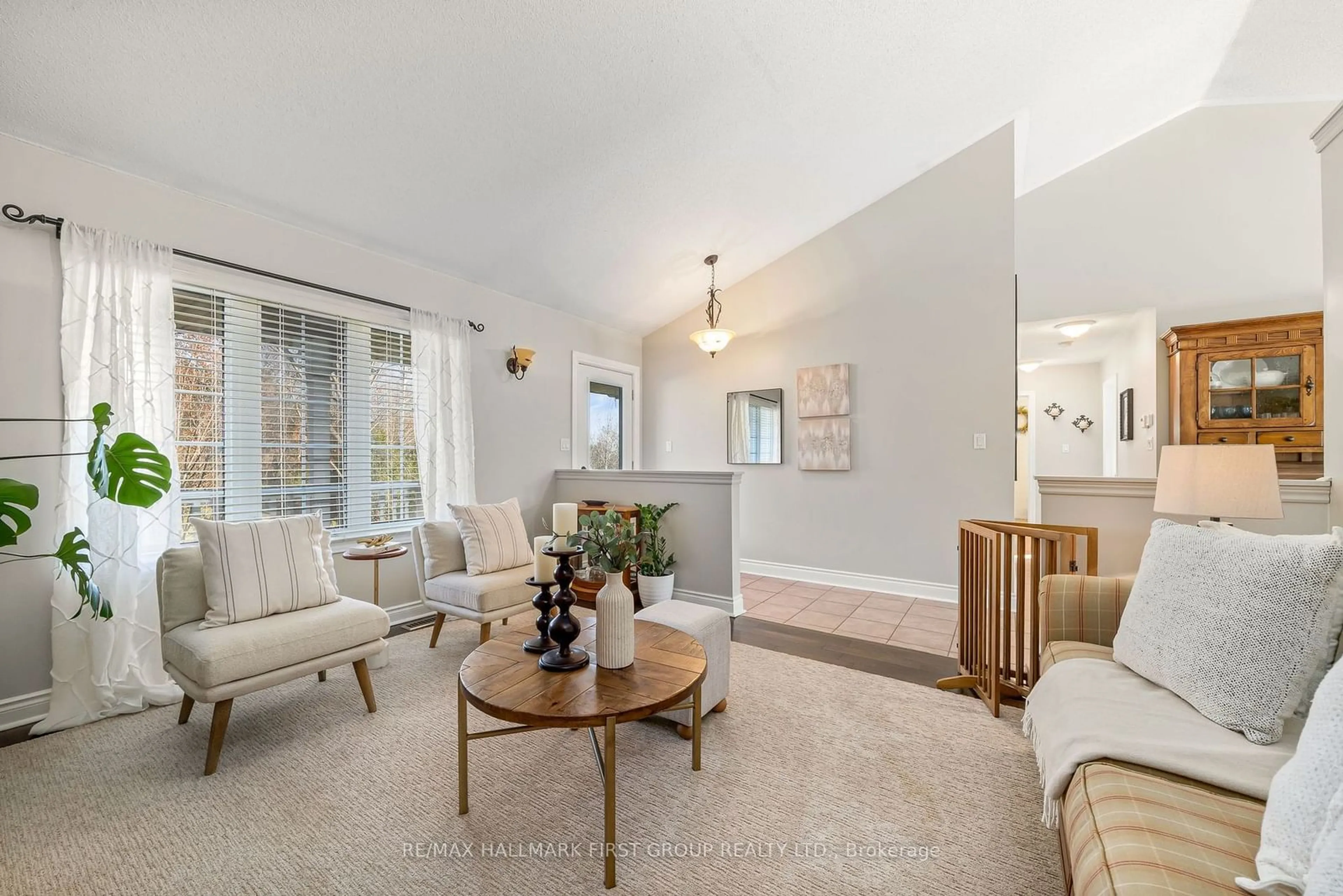 Living room, wood floors for 2084 Ron Harnden Rd, Hamilton Township Ontario K9A 4J8