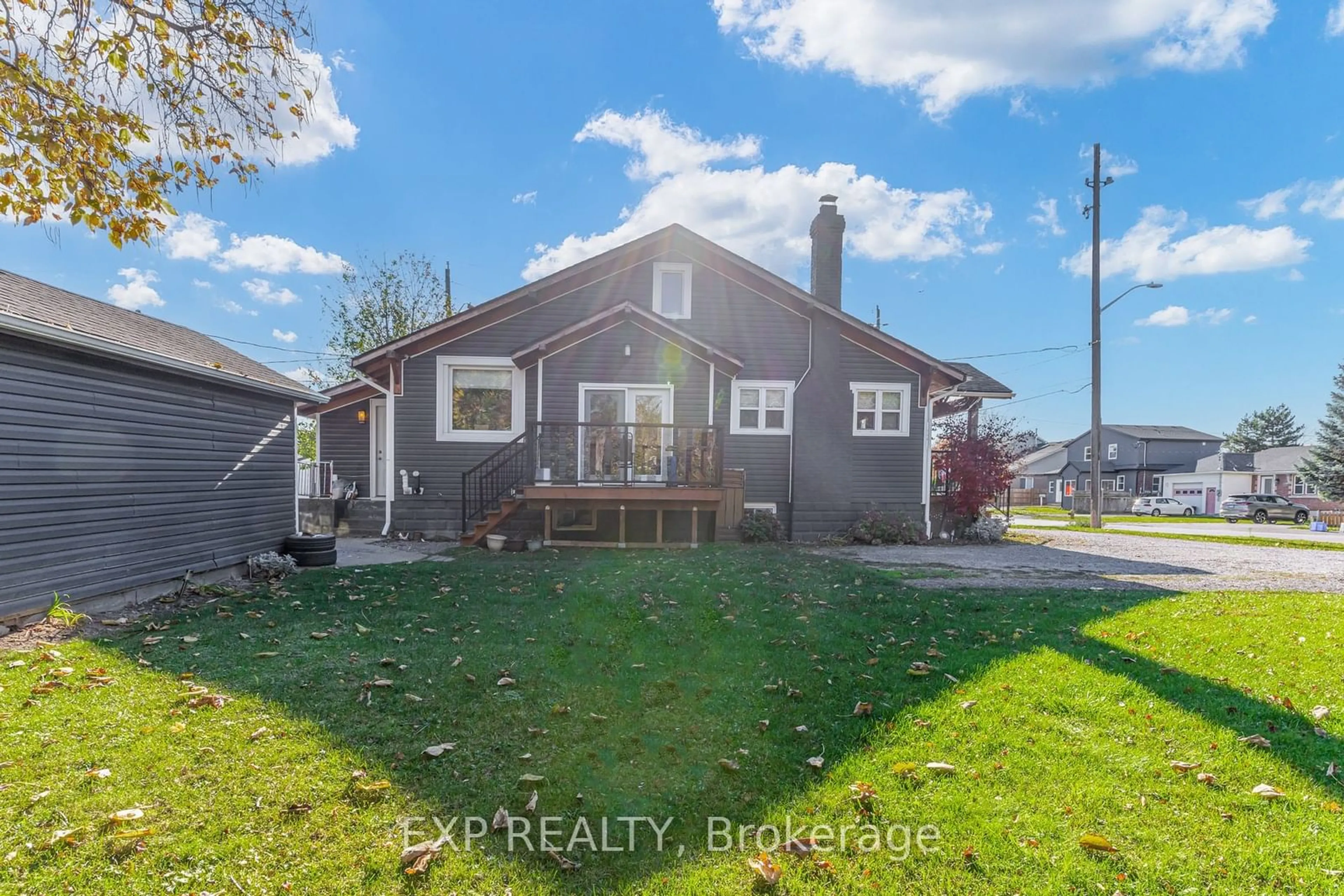 Frontside or backside of a home, cottage for 64 BUNTING Rd, St. Catharines Ontario L2P 1Z5