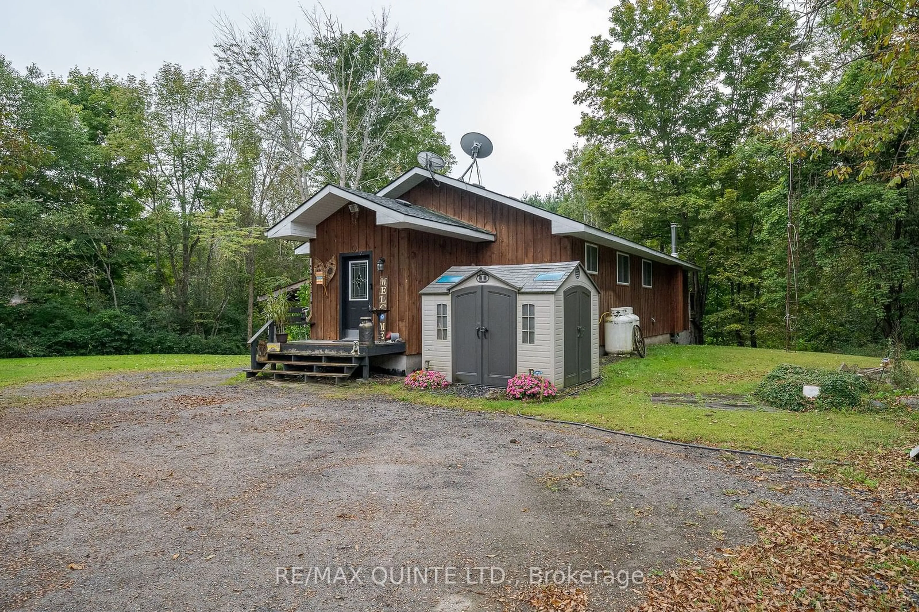 Frontside or backside of a home, cottage for 289 Maines Rd, Tweed Ontario K0K 3H0