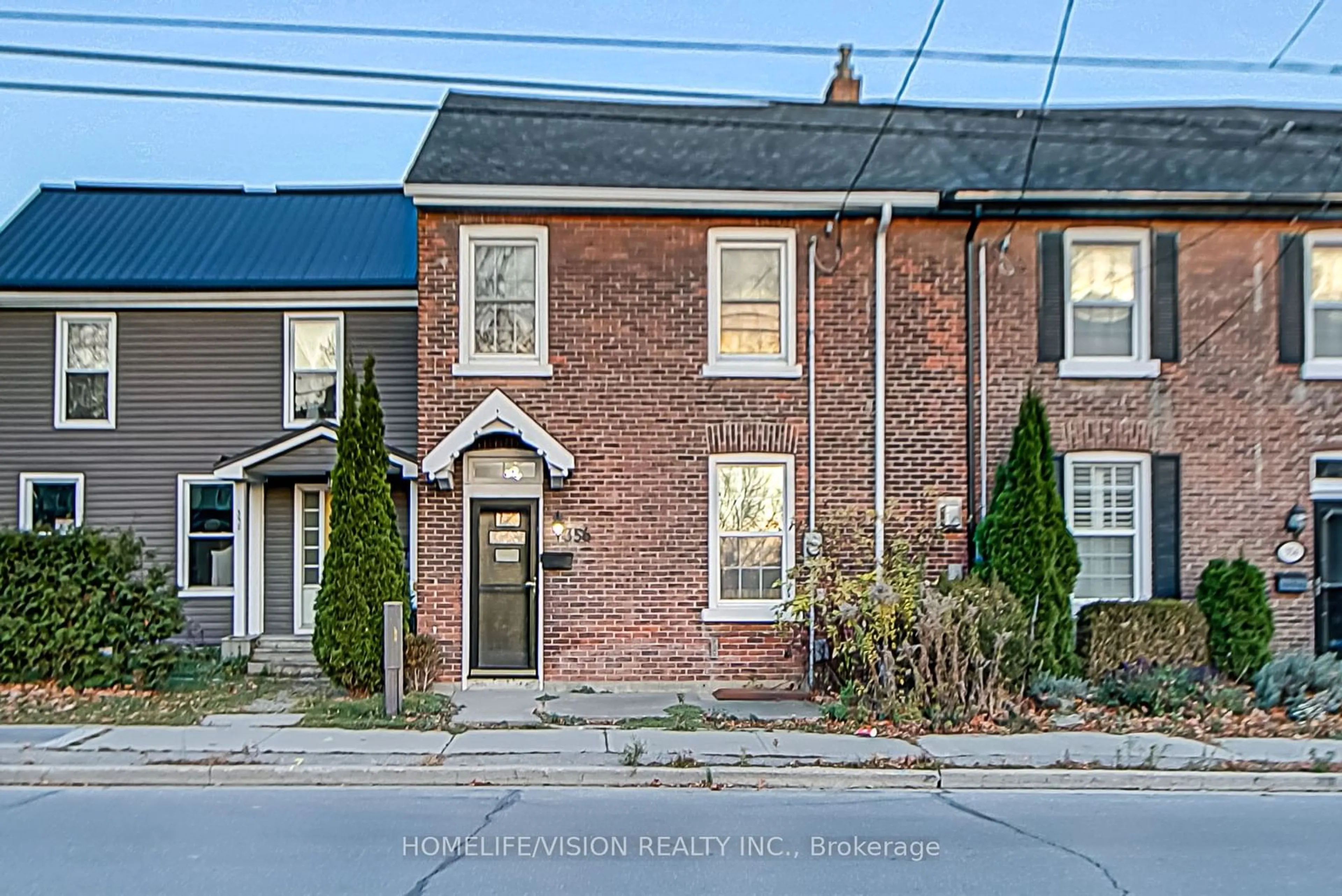 A pic from exterior of the house or condo, the street view for 356 Division St, Cobourg Ontario K9A 3R6