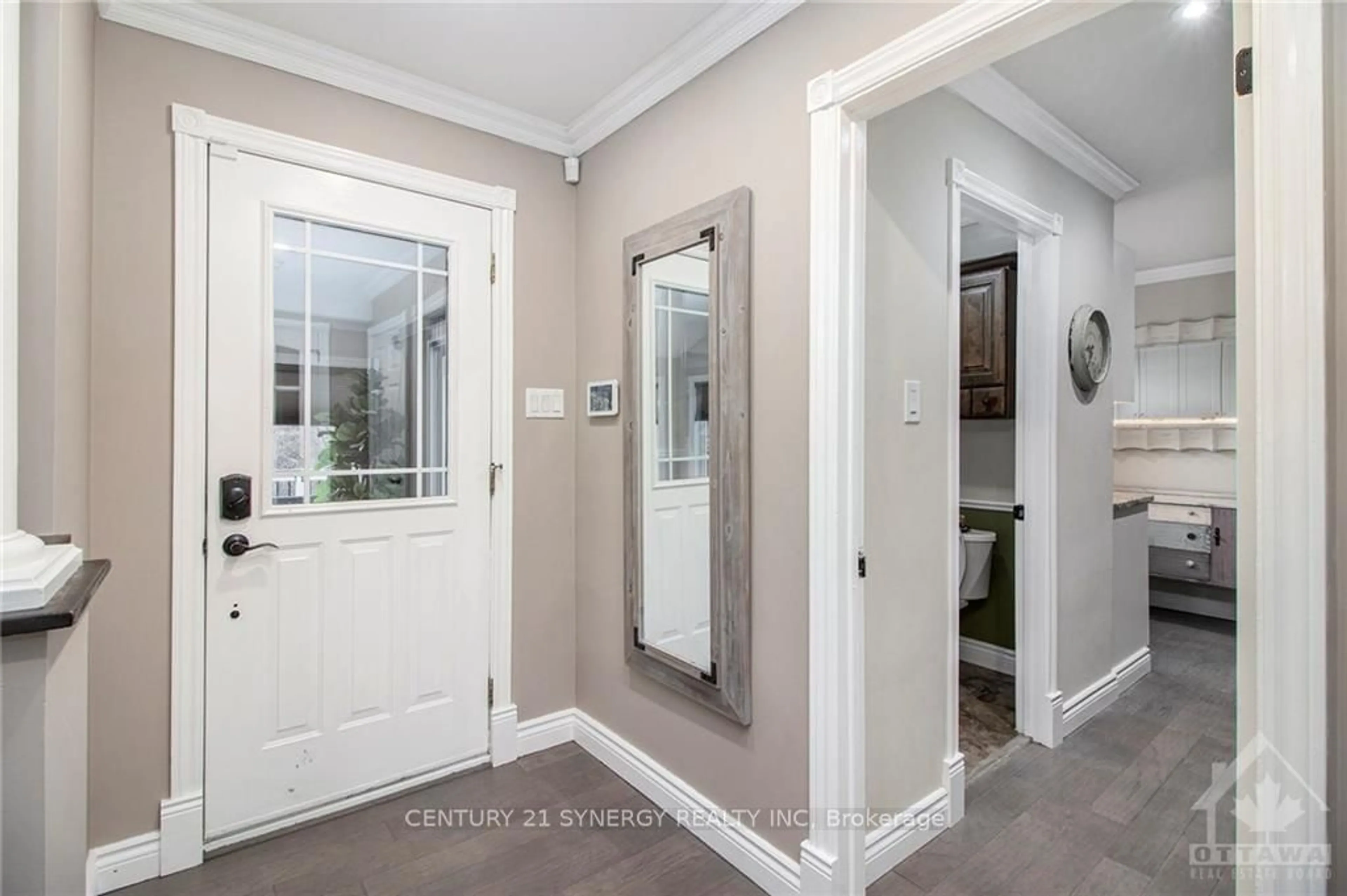 Indoor entryway, wood floors for 3260 BOUVIER Rd, Clarence-Rockland Ontario K0A 2A0