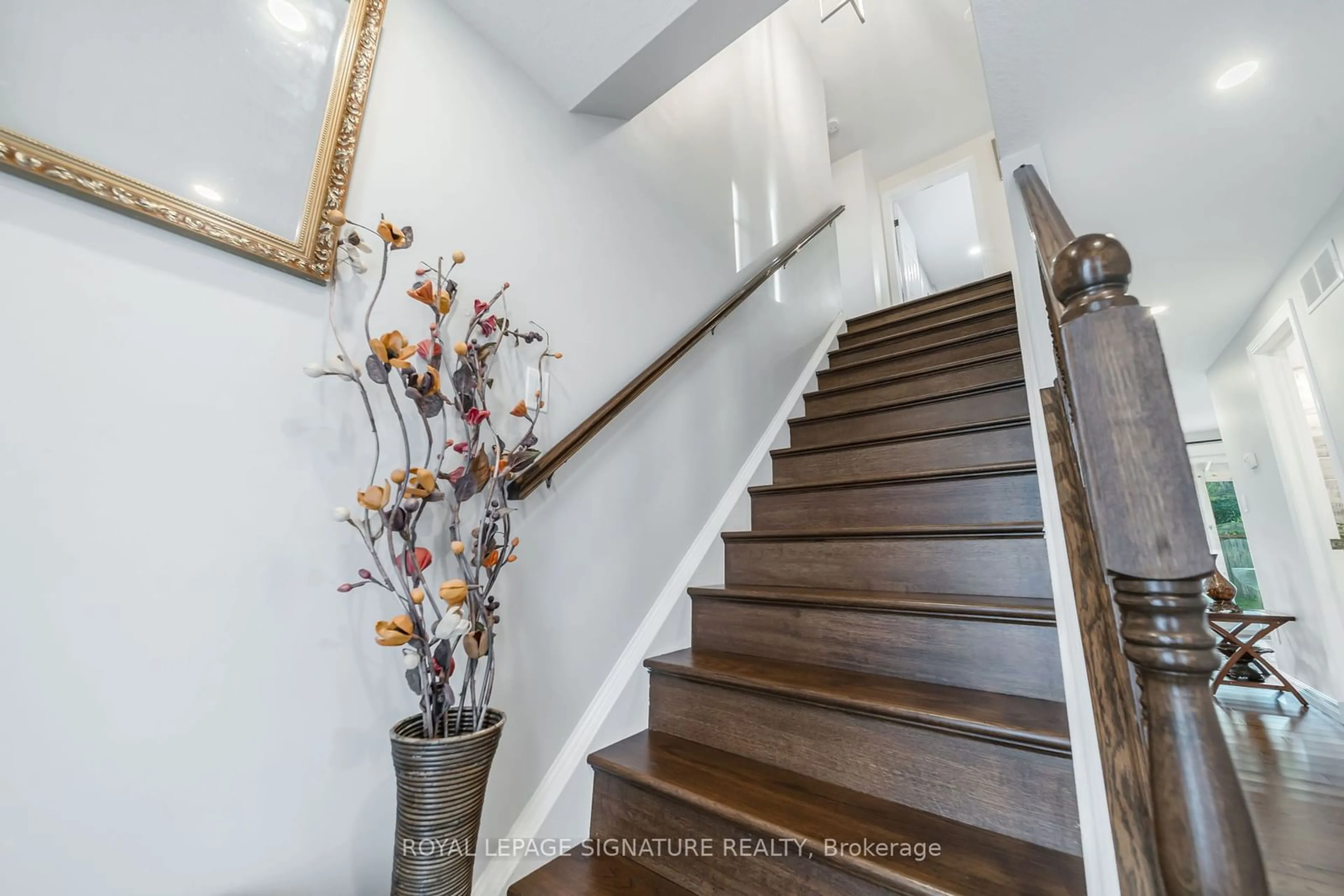 Stairs for 219 Elmira Rd, Guelph Ontario N1K 1R1