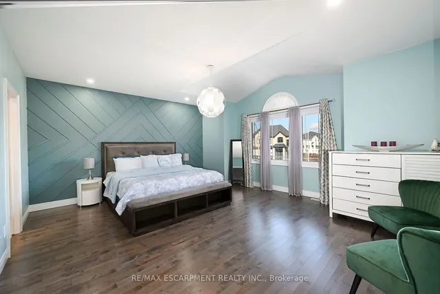 Additional property image - 30 ASCOLI Dr