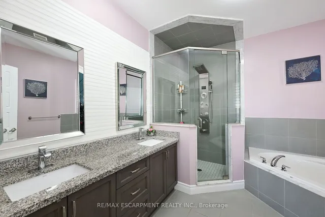Additional property image - 30 ASCOLI Dr