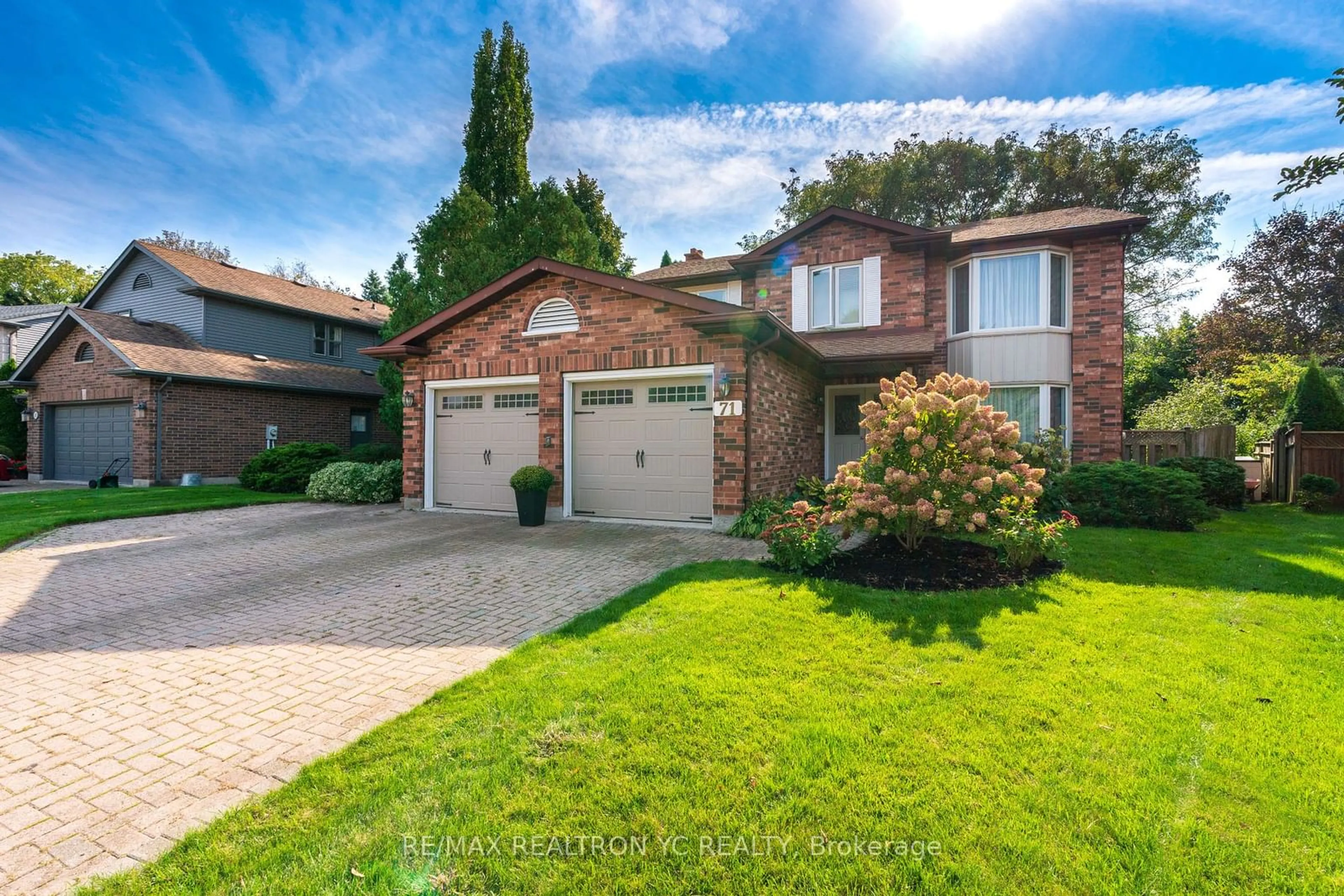 Frontside or backside of a home, the street view for 71 Chalfont Rd, London Ontario N6H 4Y5