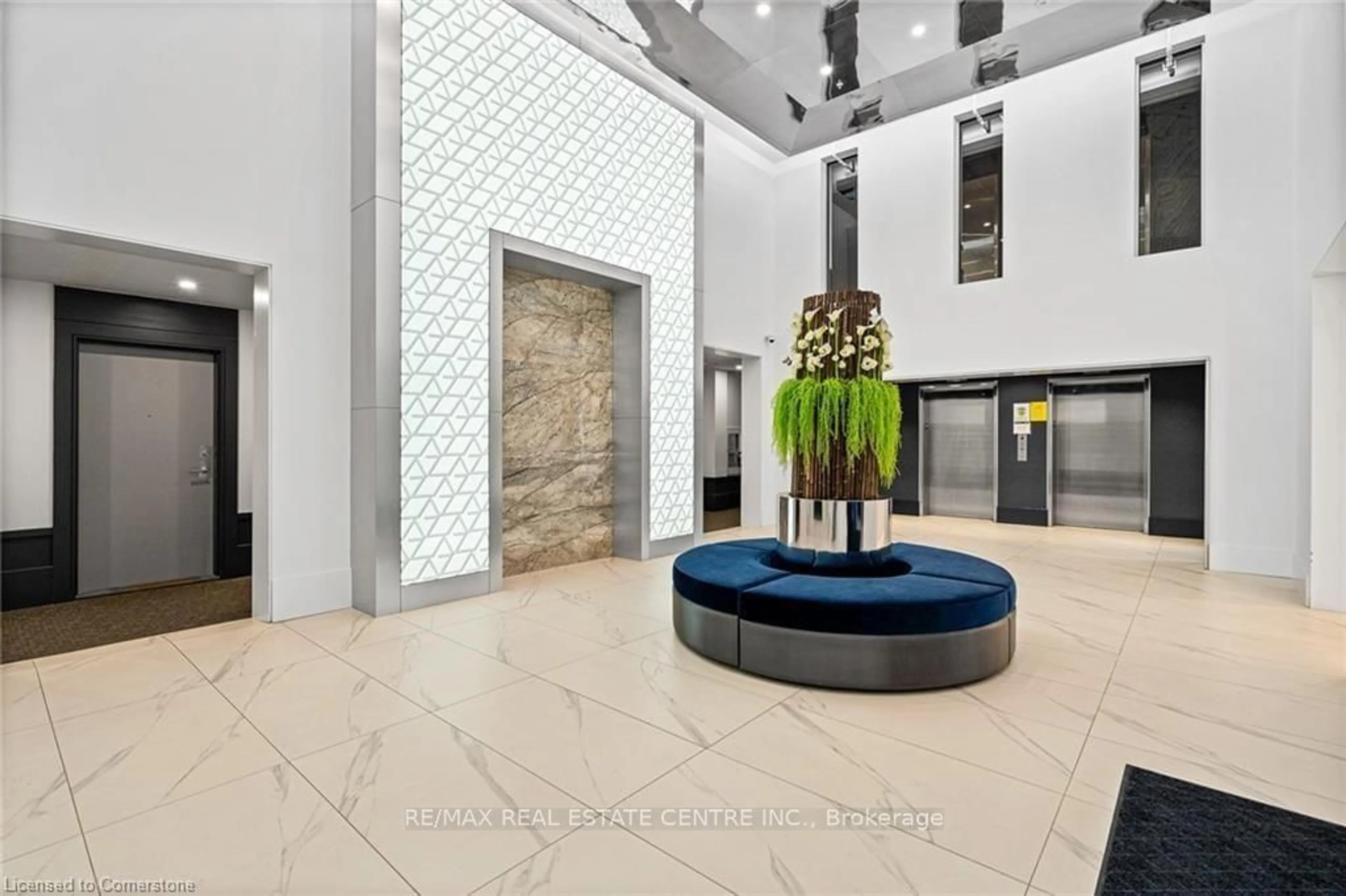 Indoor lobby, ceramic floors for 16 Concord Pl #226, Grimsby Ontario L3M 4E8