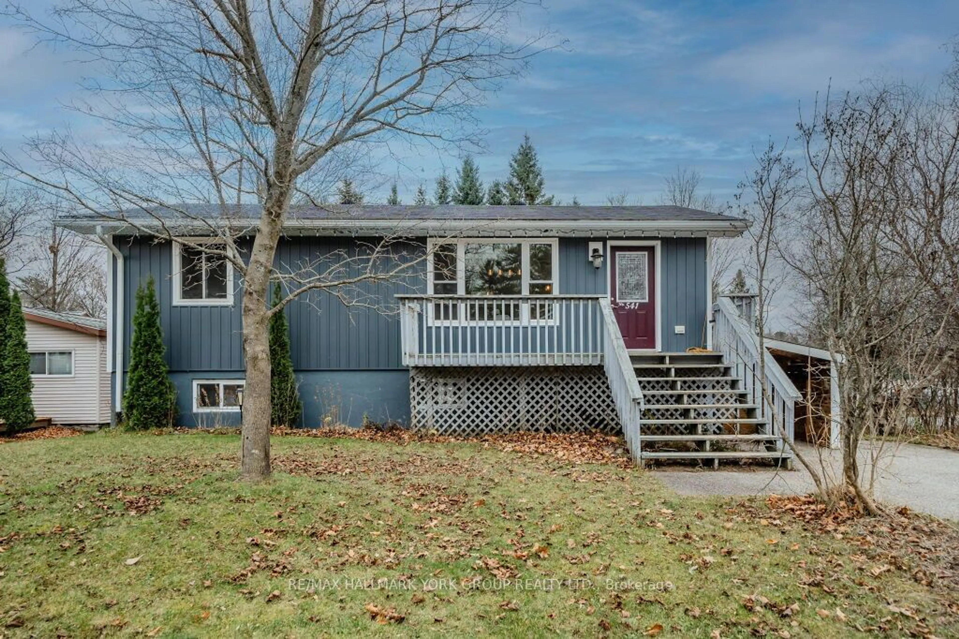 Frontside or backside of a home, cottage for 541 David St, Gravenhurst Ontario P1P 1M1