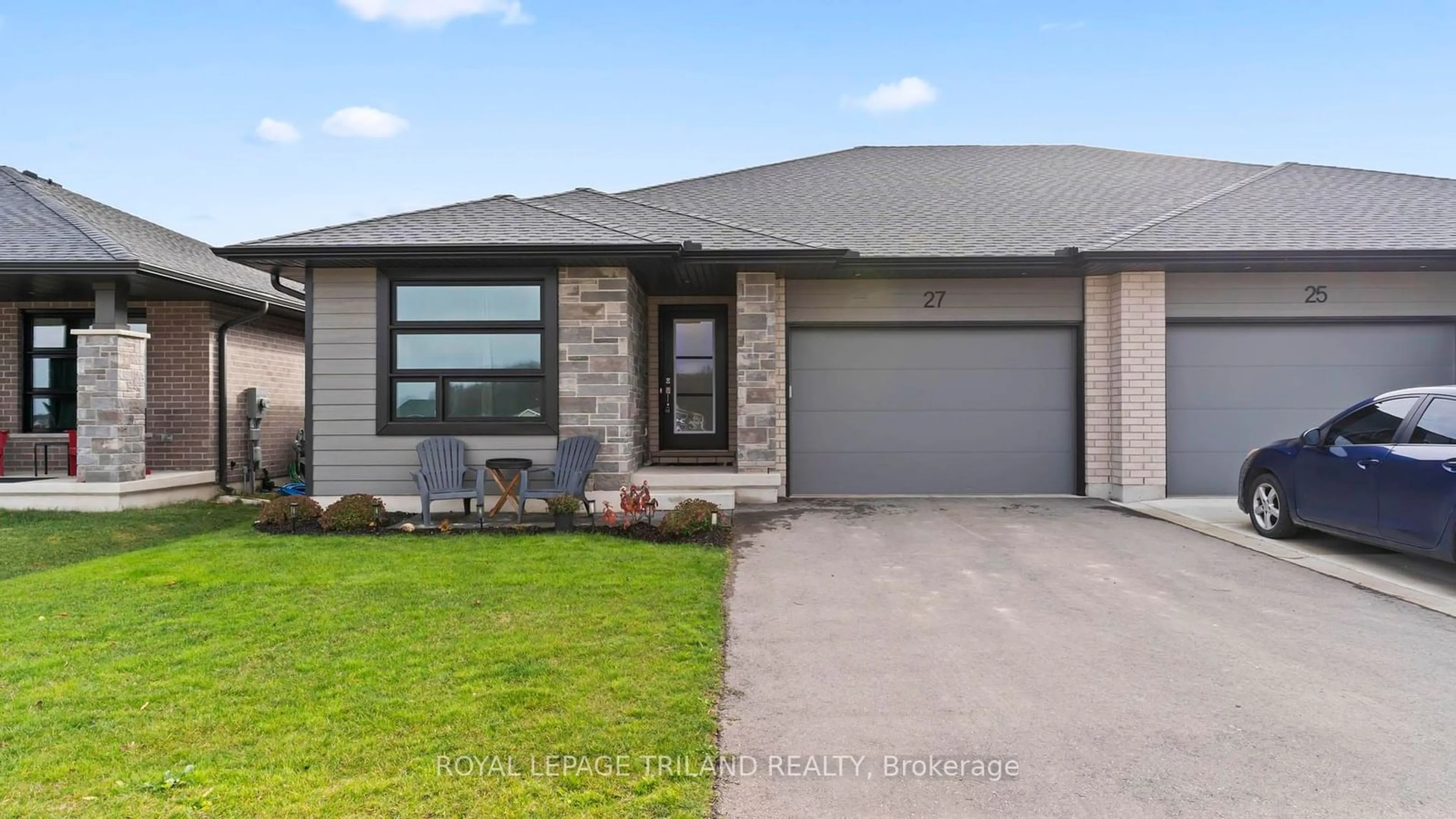 Frontside or backside of a home, cottage for 27 Feathers Crossing, St. Thomas Ontario N5R 0M4