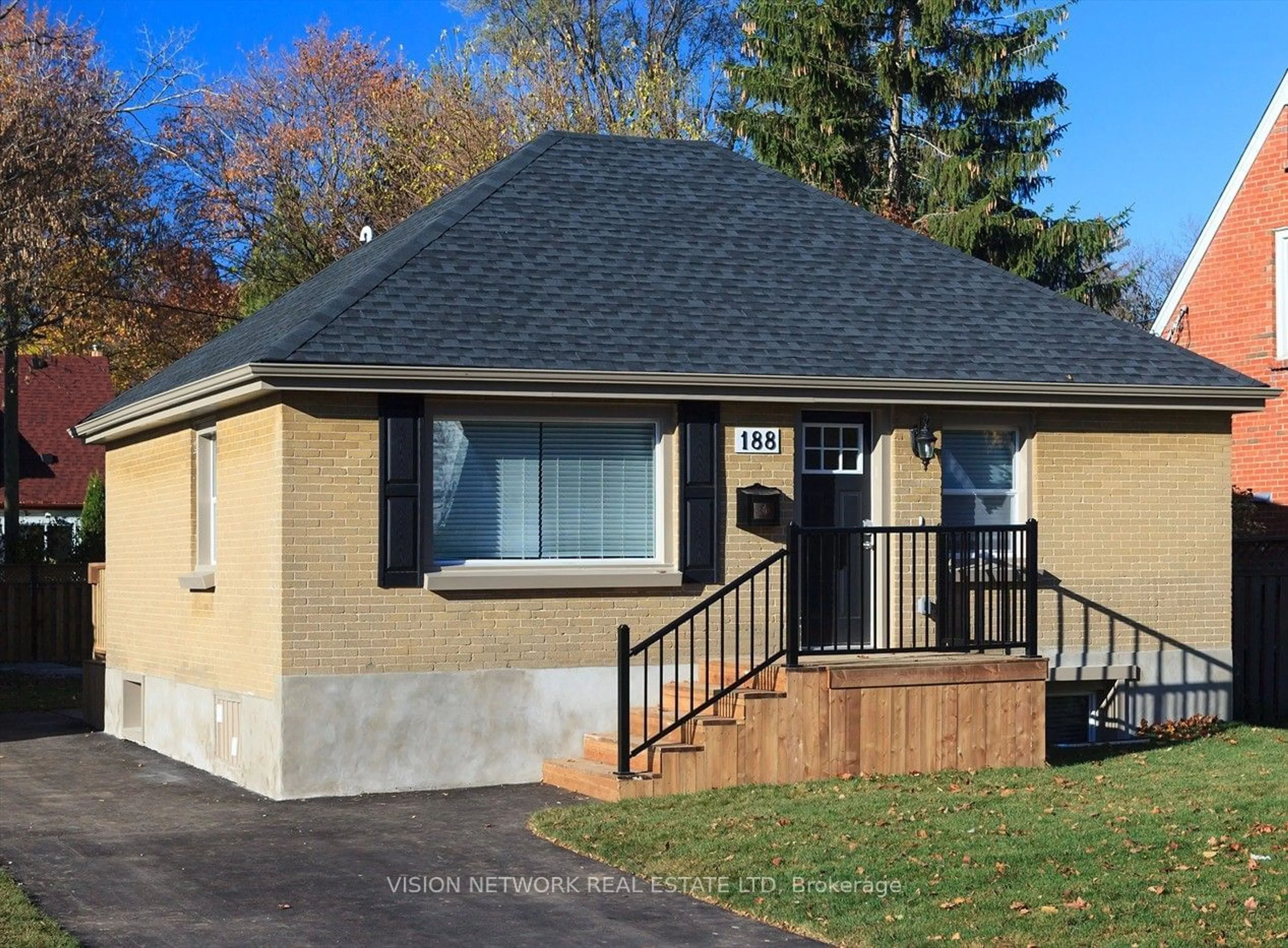 Frontside or backside of a home, cottage for 188 Rathnally St, London Ontario N6H 1L4