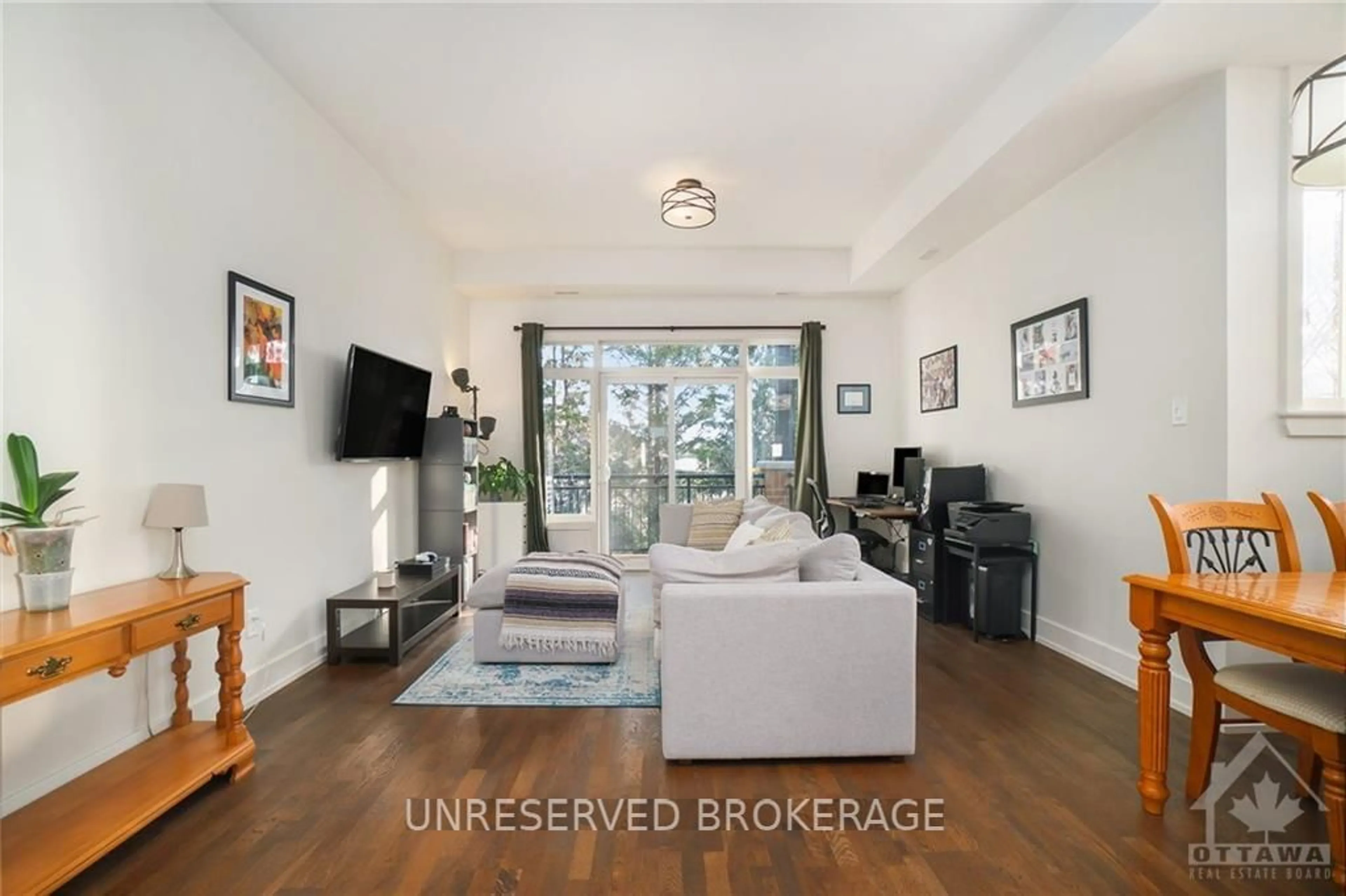 Living room, wood floors for 45 BERGERON, Orleans - Convent Glen and Area Ontario K1C 0C1