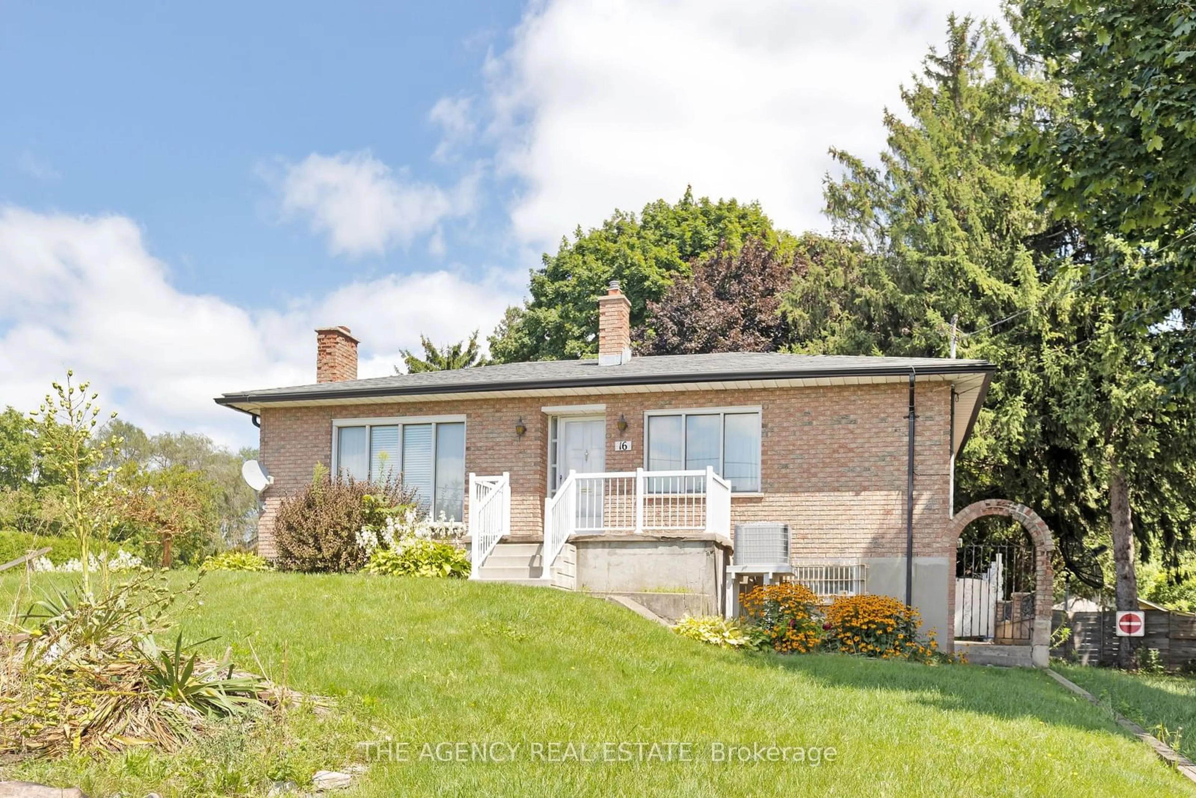 Frontside or backside of a home, cottage for 16 Clarke Rd, London Ontario N5W 5P8