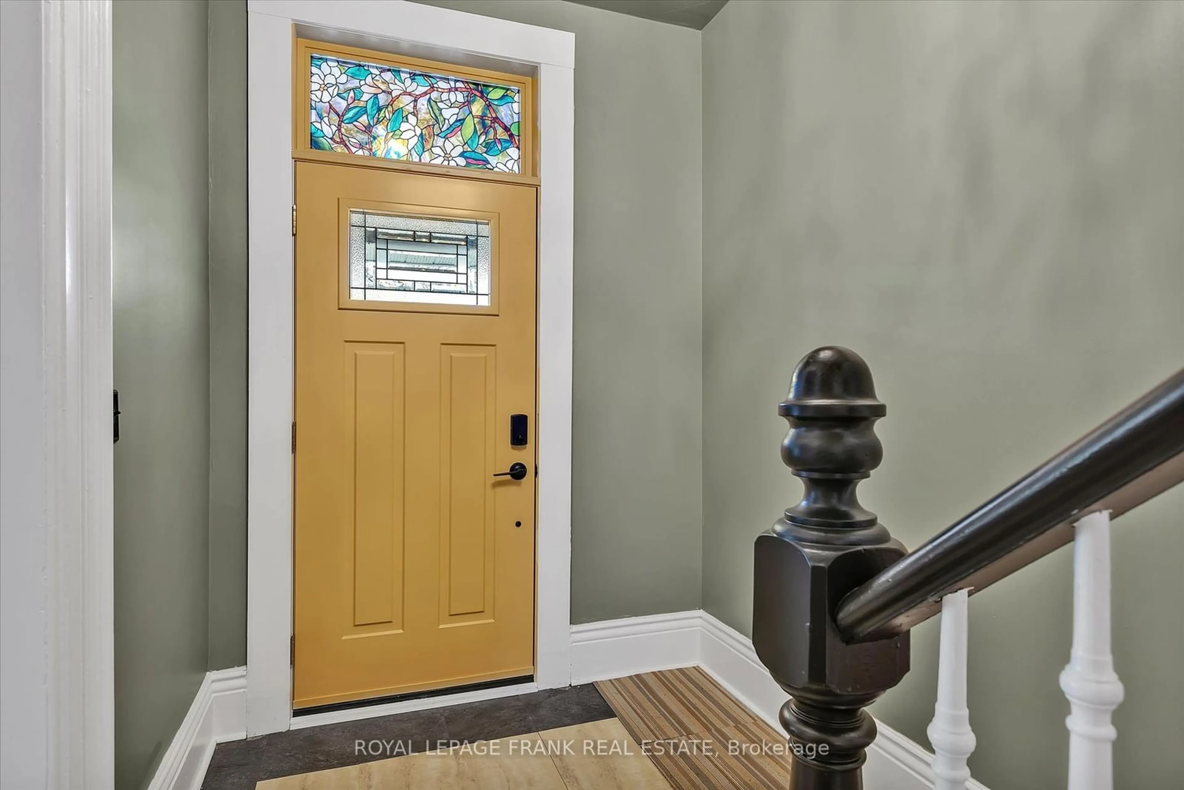 Indoor entryway, wood floors for 112 Stewart St, Peterborough Ontario K9J 3M1