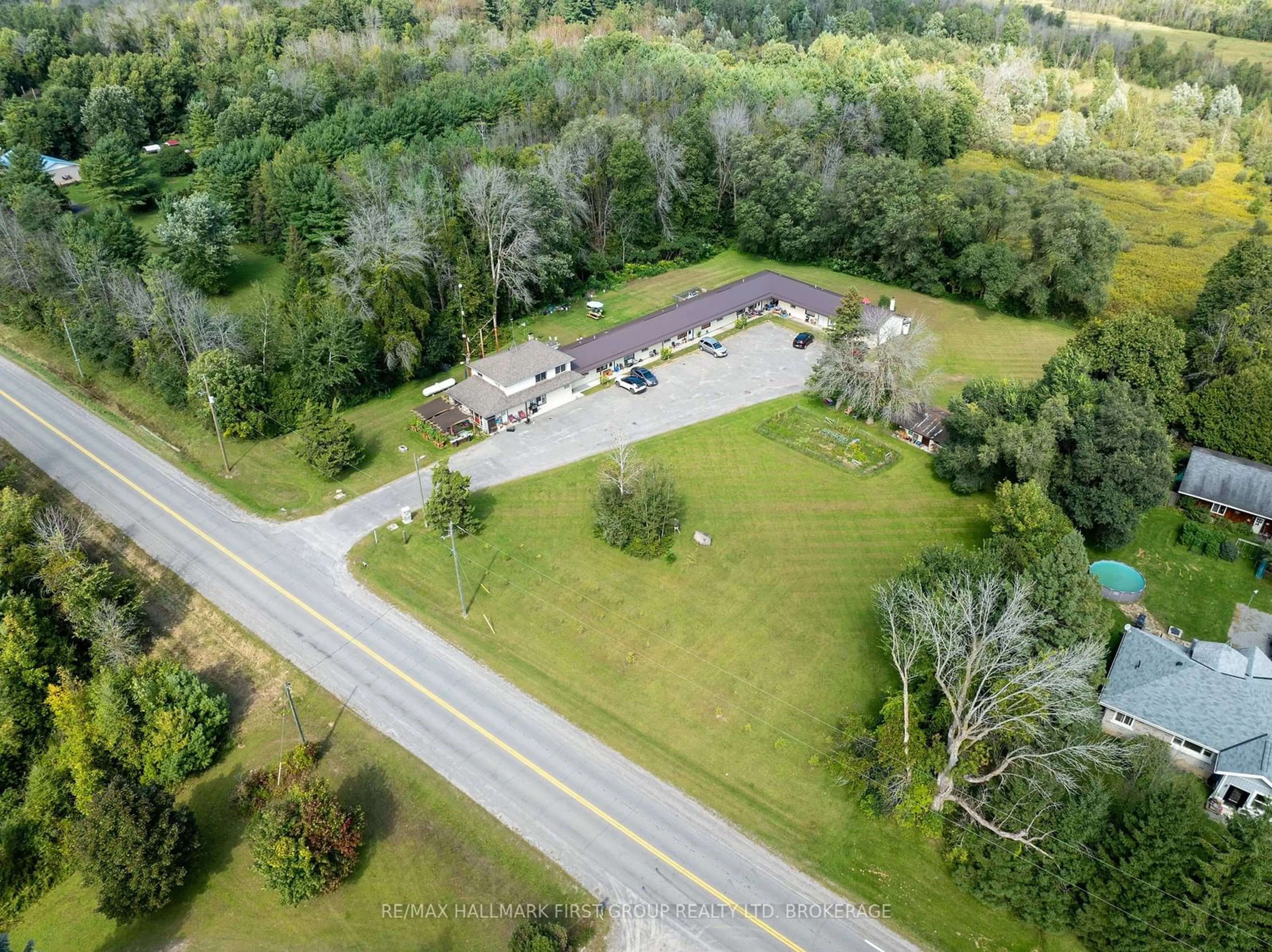 A pic from exterior of the house or condo, the front or back of building for 2039 County Road 44 Rd, Edwardsburgh/Cardinal Ontario K0E 1X0