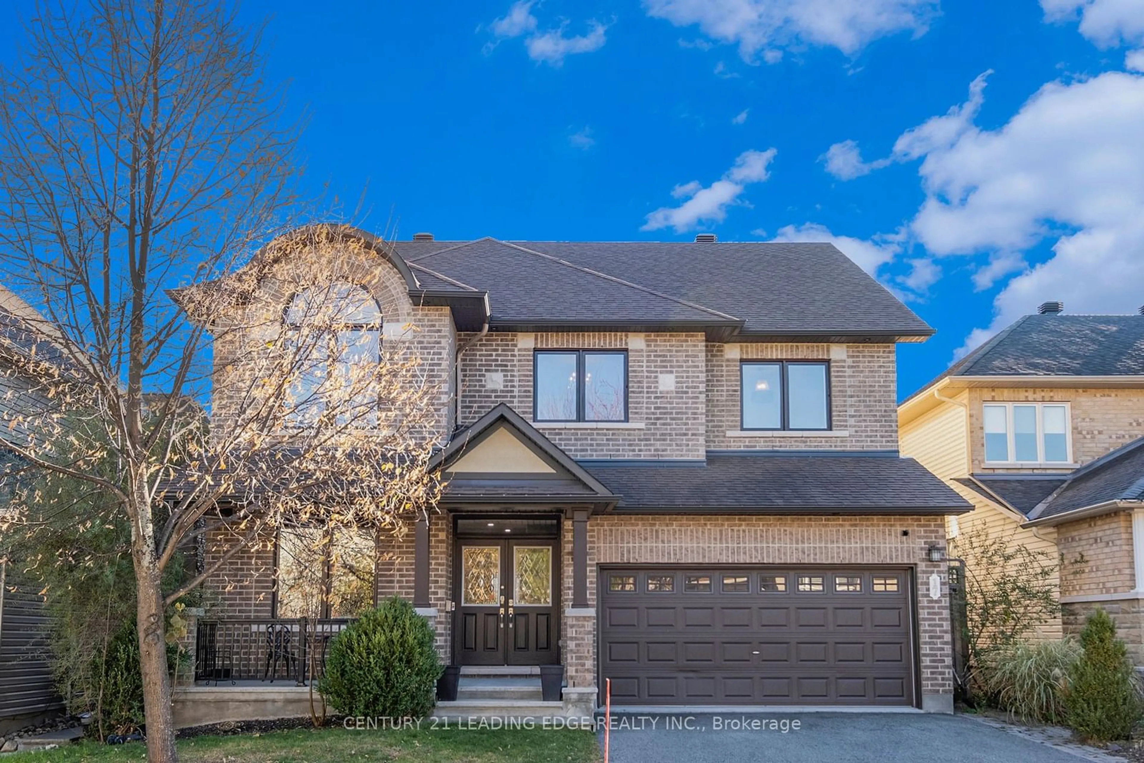 A pic from exterior of the house or condo, the street view for 17 Rutherglen Terr, Kanata Ontario K2K 3A5