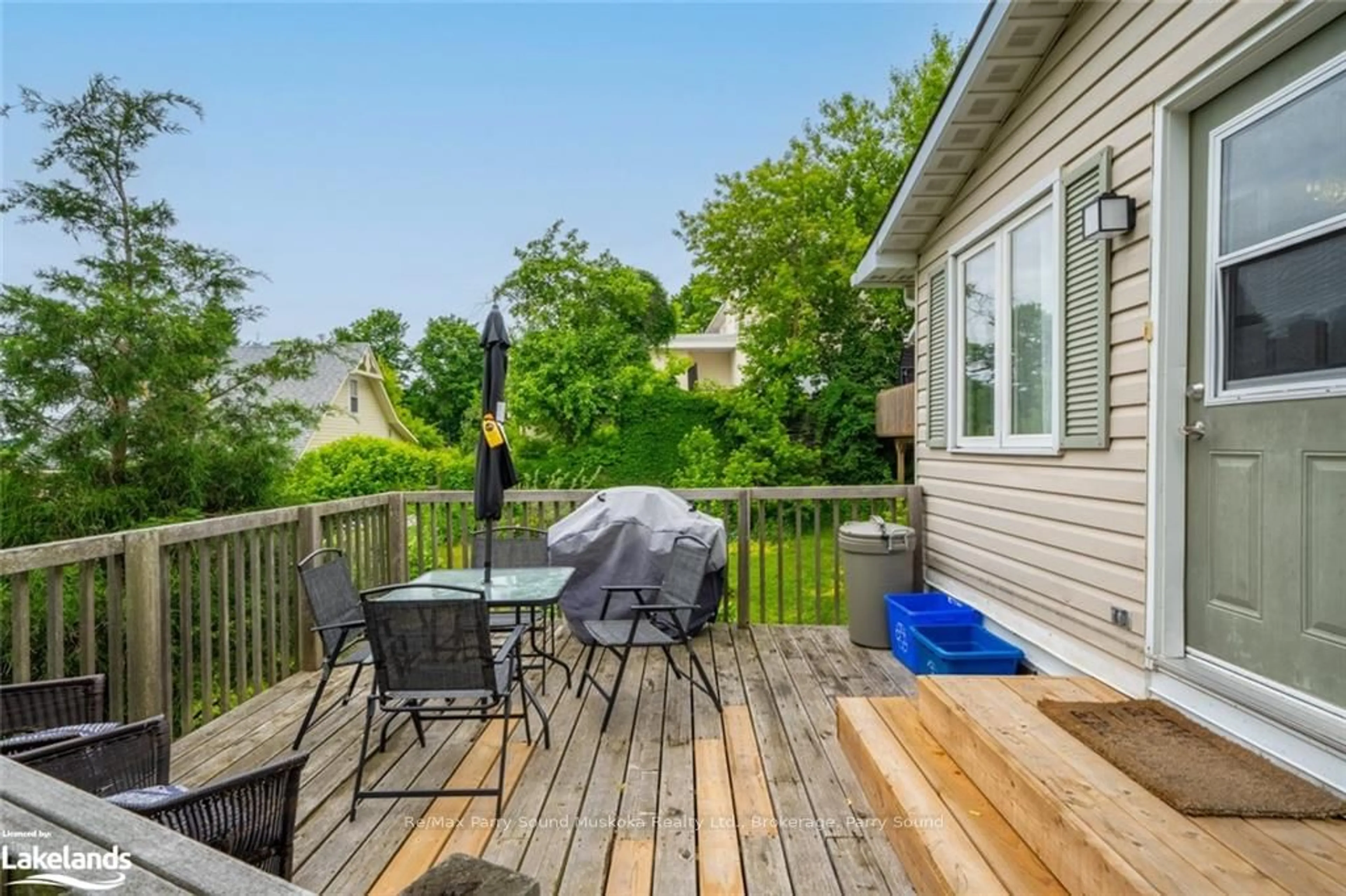 Patio, the fenced backyard for 2 BELVEDERE Ave, Parry Sound Ontario P2A 1Z9