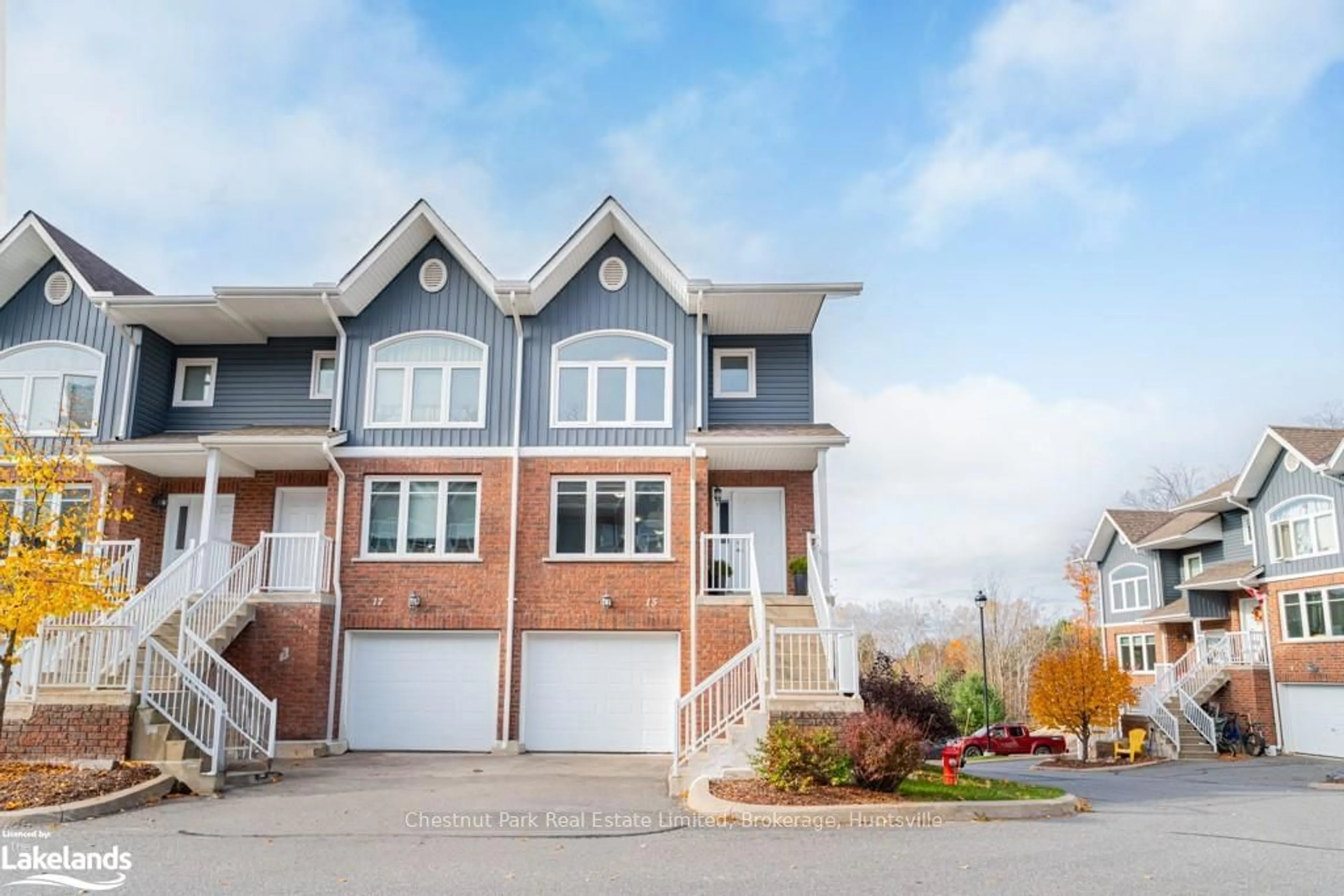 A pic from exterior of the house or condo, the street view for 37 SILVER St #15, Huntsville Ontario P1H 1M2