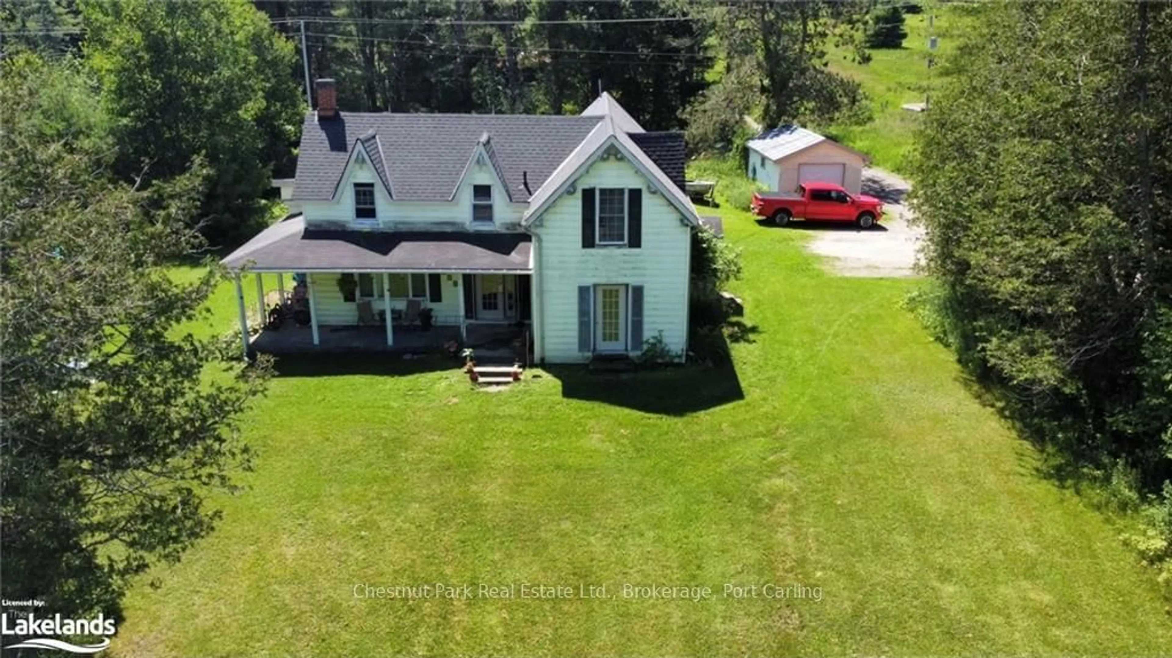 Frontside or backside of a home, cottage for 484 BEAUMONT Dr, Bracebridge Ontario P1L 1X2