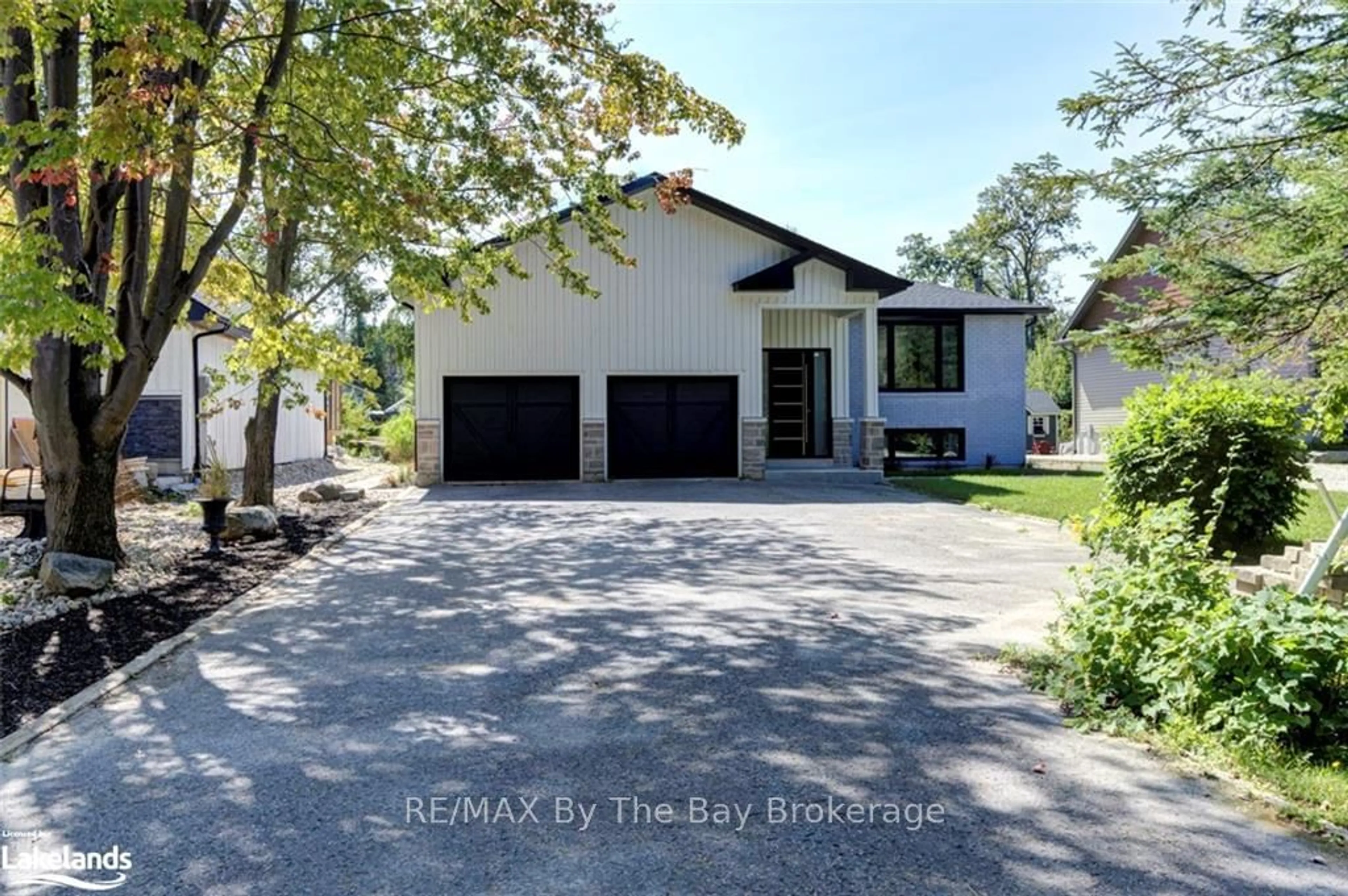 Frontside or backside of a home, cottage for 209854 HIGHWAY 26, Blue Mountains Ontario L9Y 0L1